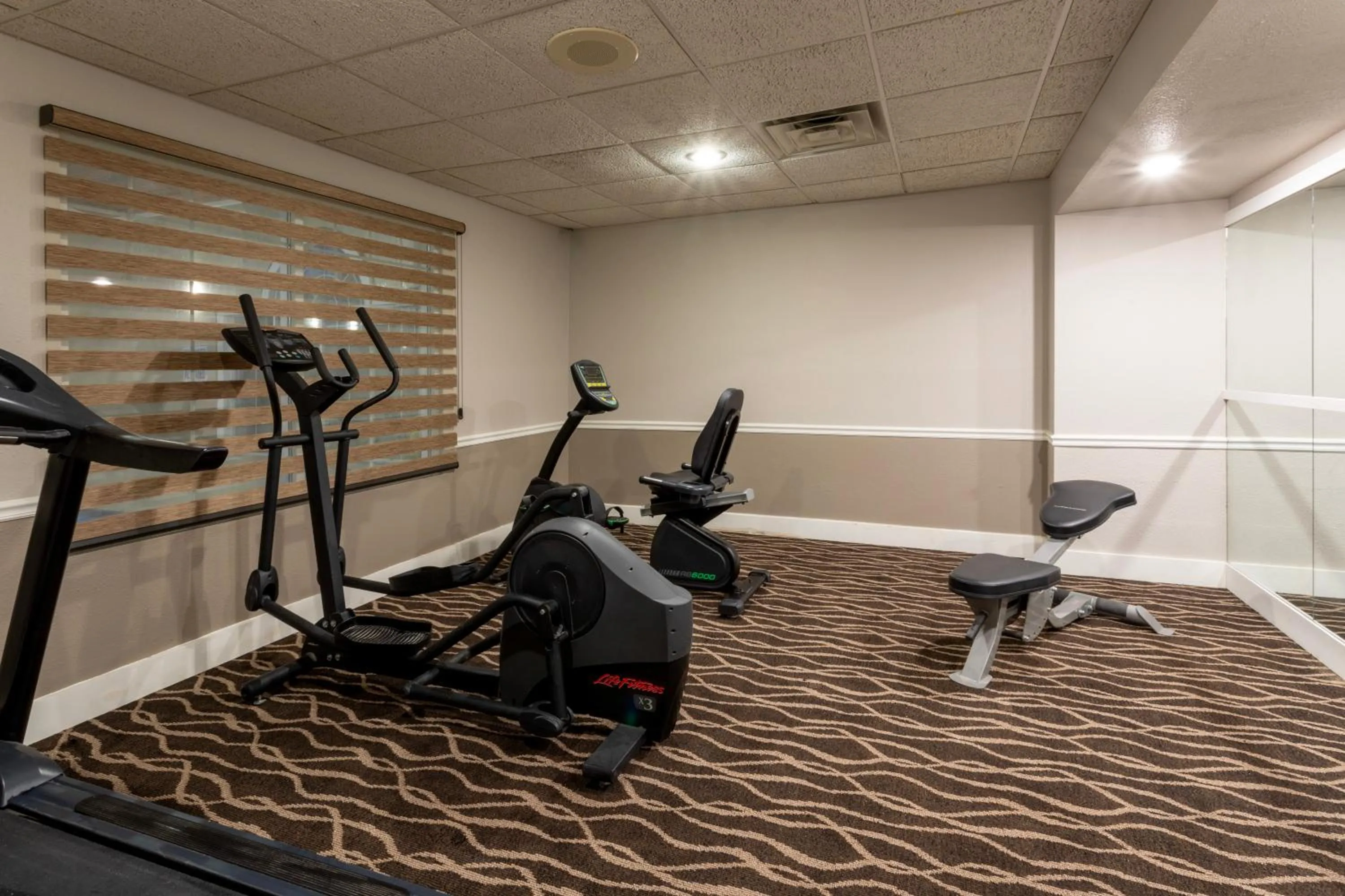 Fitness centre/facilities in Grandstay Hotel & Suites