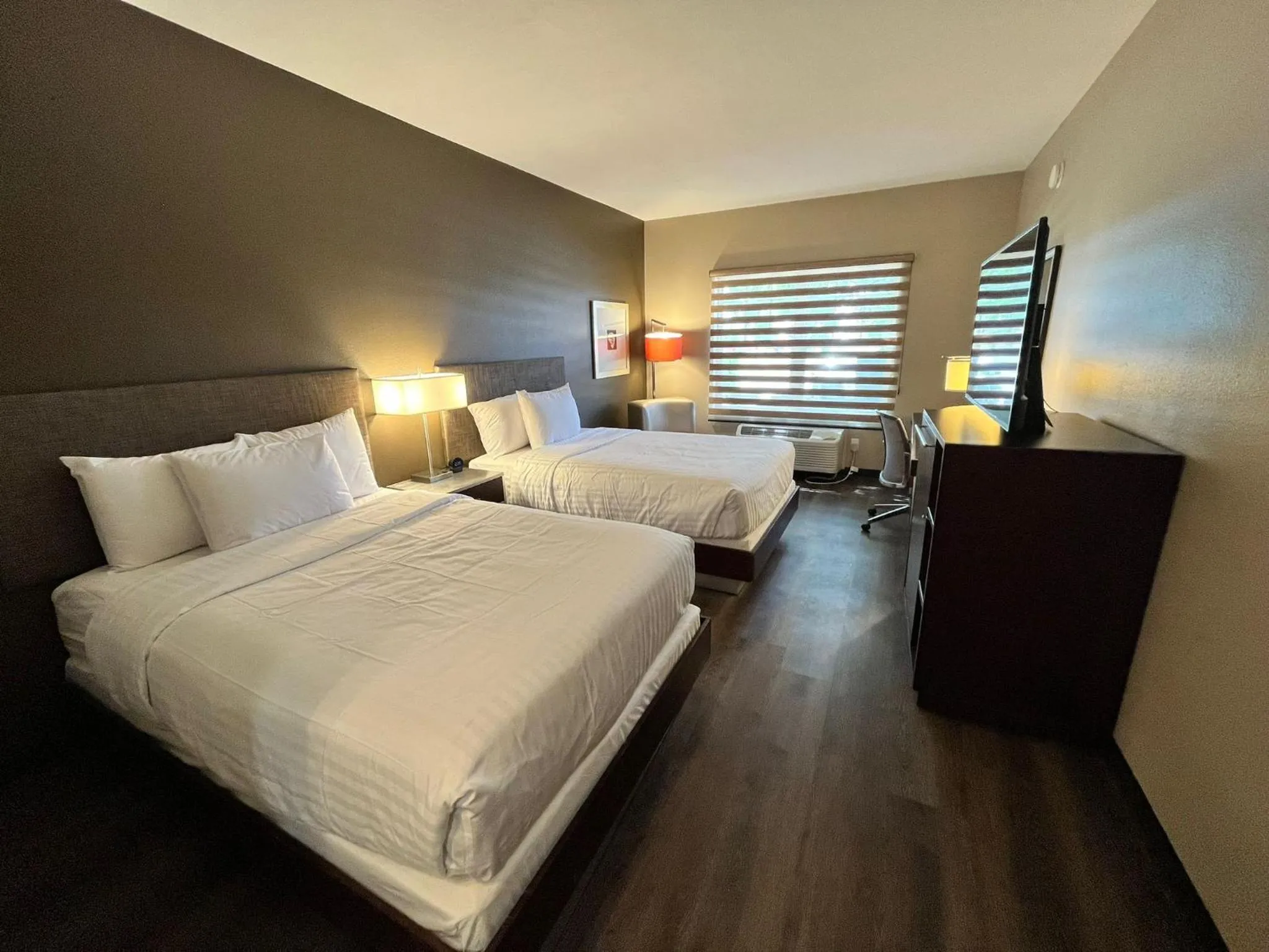 Bedroom, Bed in Grandstay Hotel & Suites
