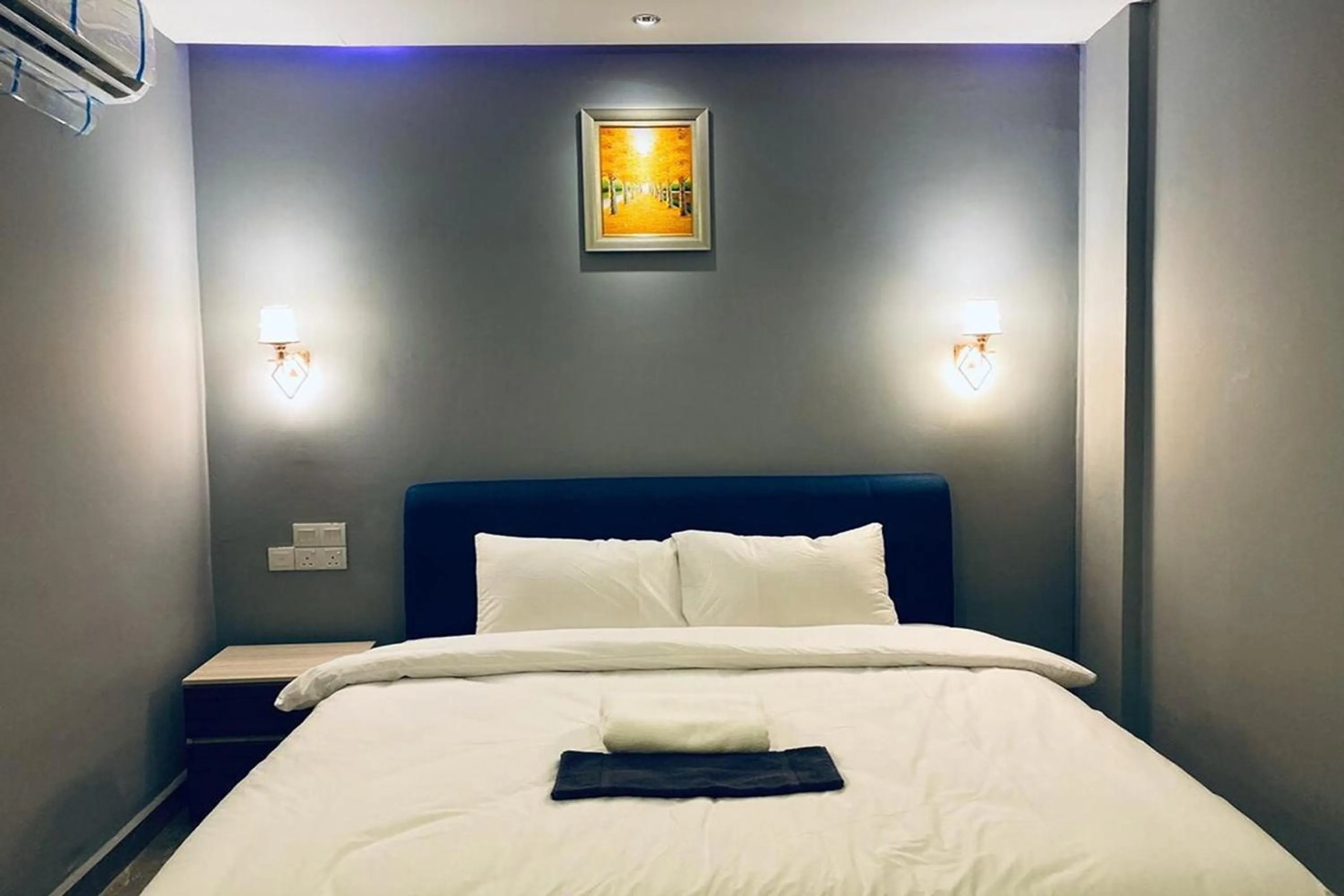 Bedroom, Bed in Hotel Dlima Inn Bukit Bintang