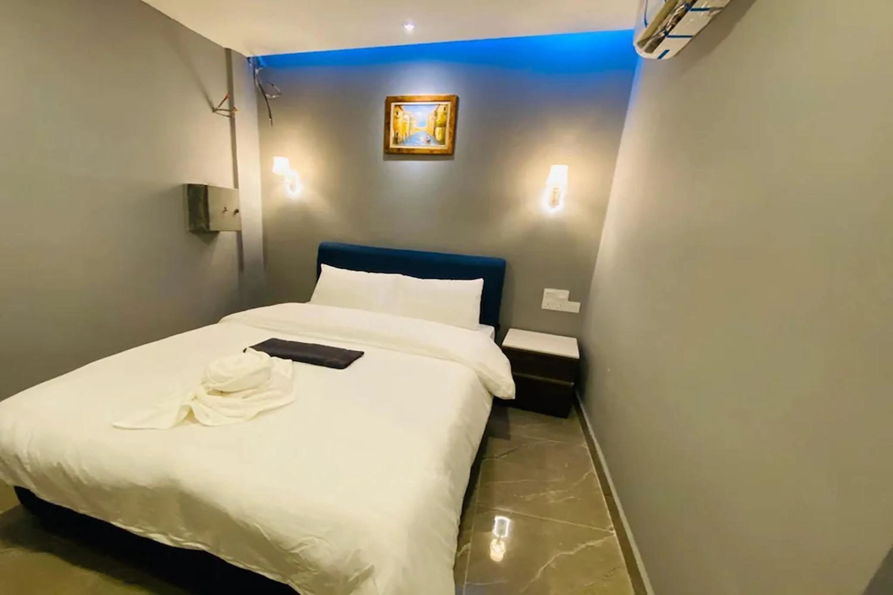 Bedroom, Bed in Hotel Dlima Inn Bukit Bintang