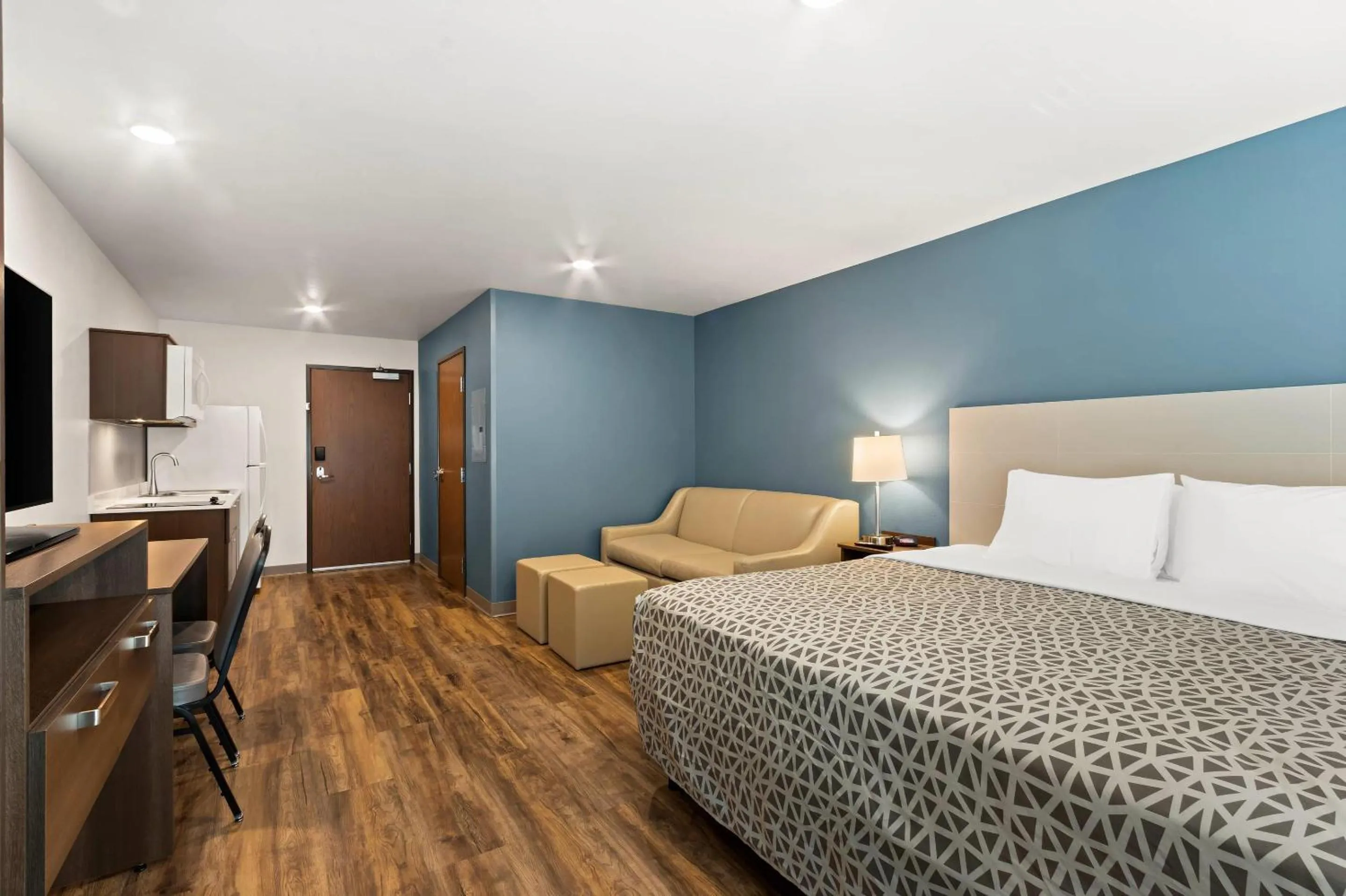 Bedroom, Bed in WoodSpring Suites Tolleson - Phoenix West