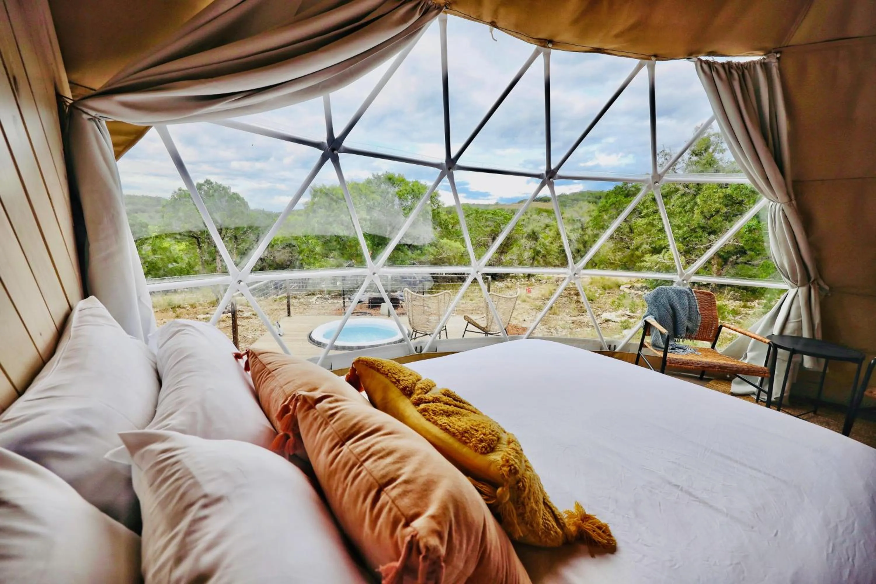 Bed in Missing Hotel