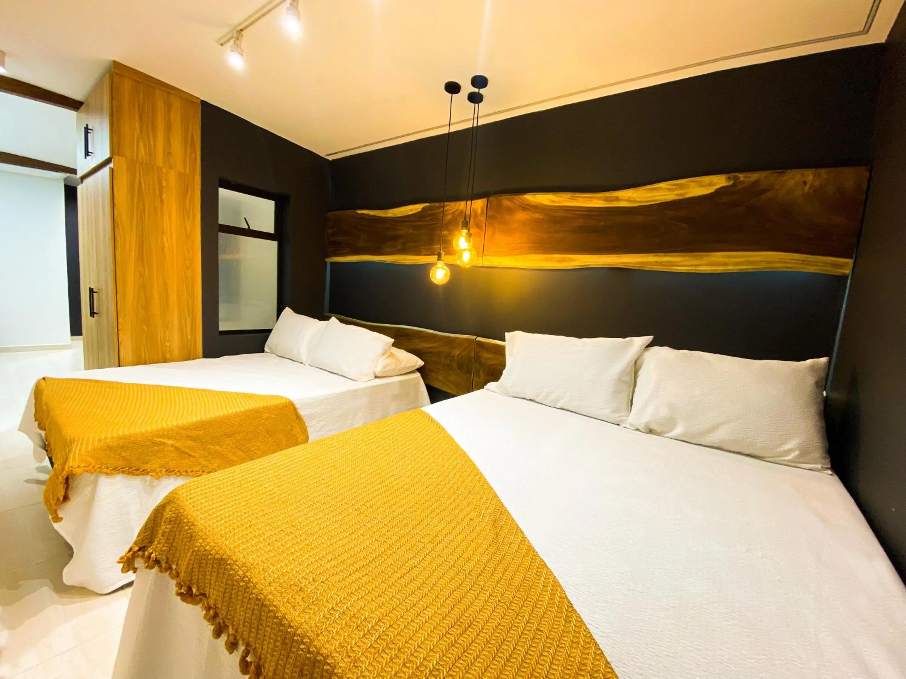 Maidy Luxury Hotel