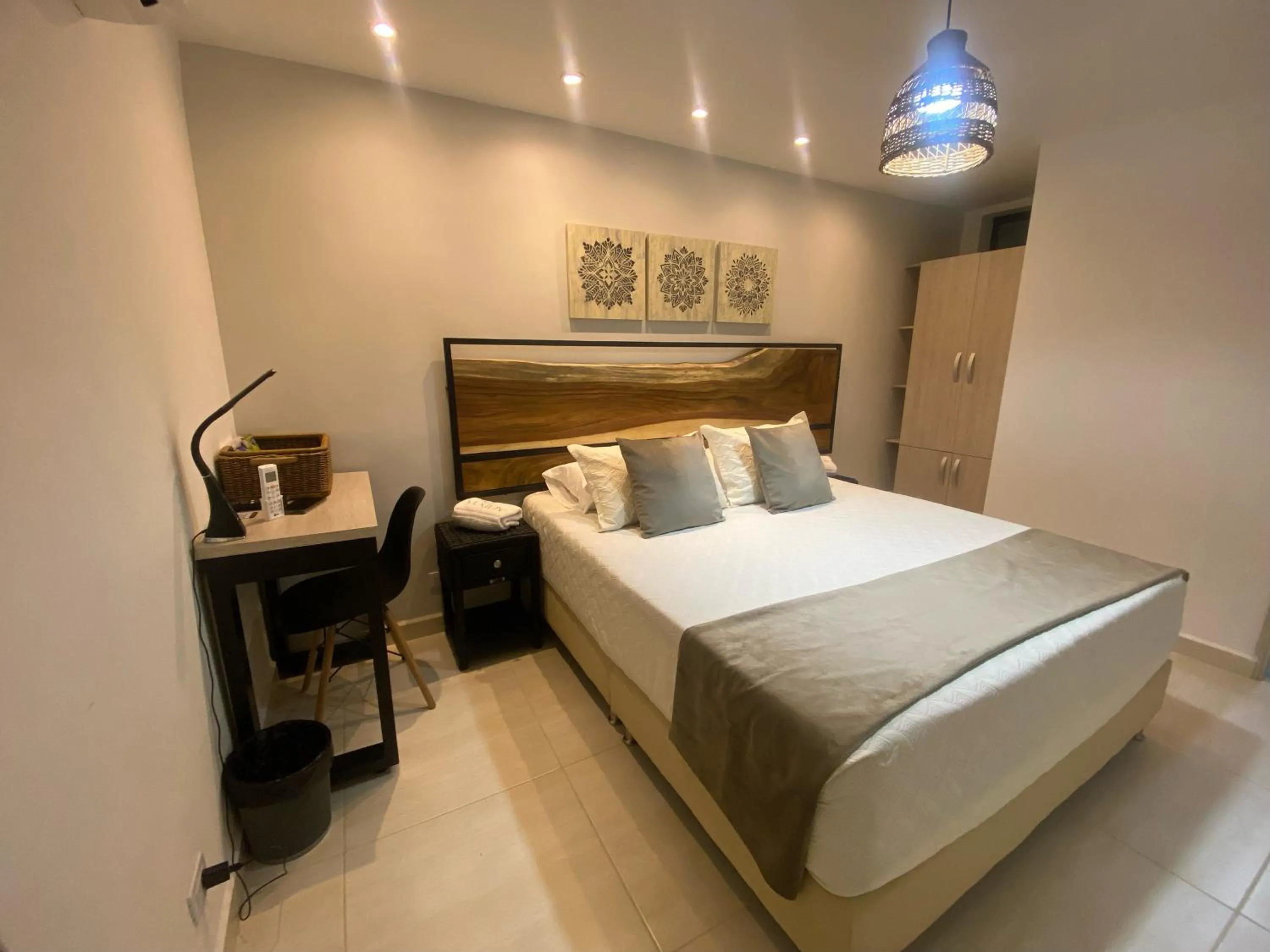 Maidy Luxury Hotel