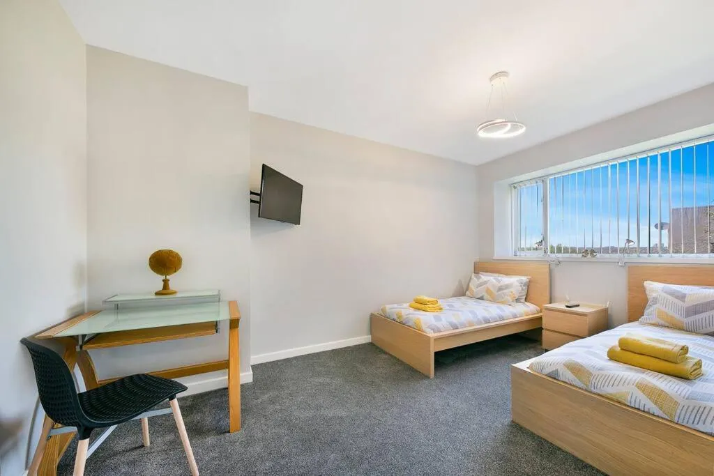 Bed in Faulds Crescent Lodge ✪ Grampian Lettings Ltd