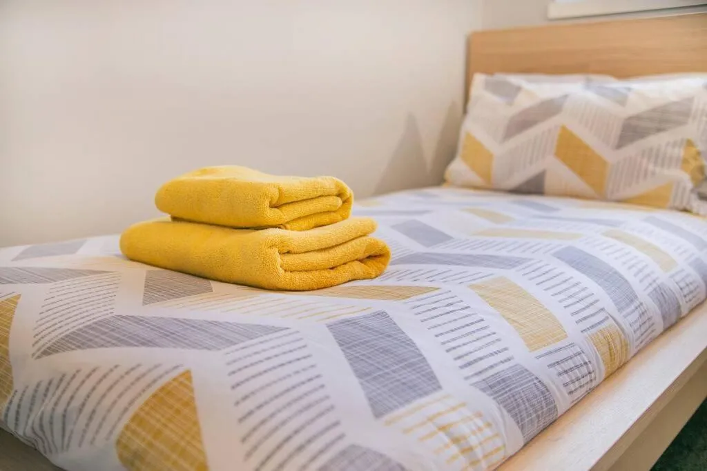 Bed in Faulds Crescent Lodge ✪ Grampian Lettings Ltd