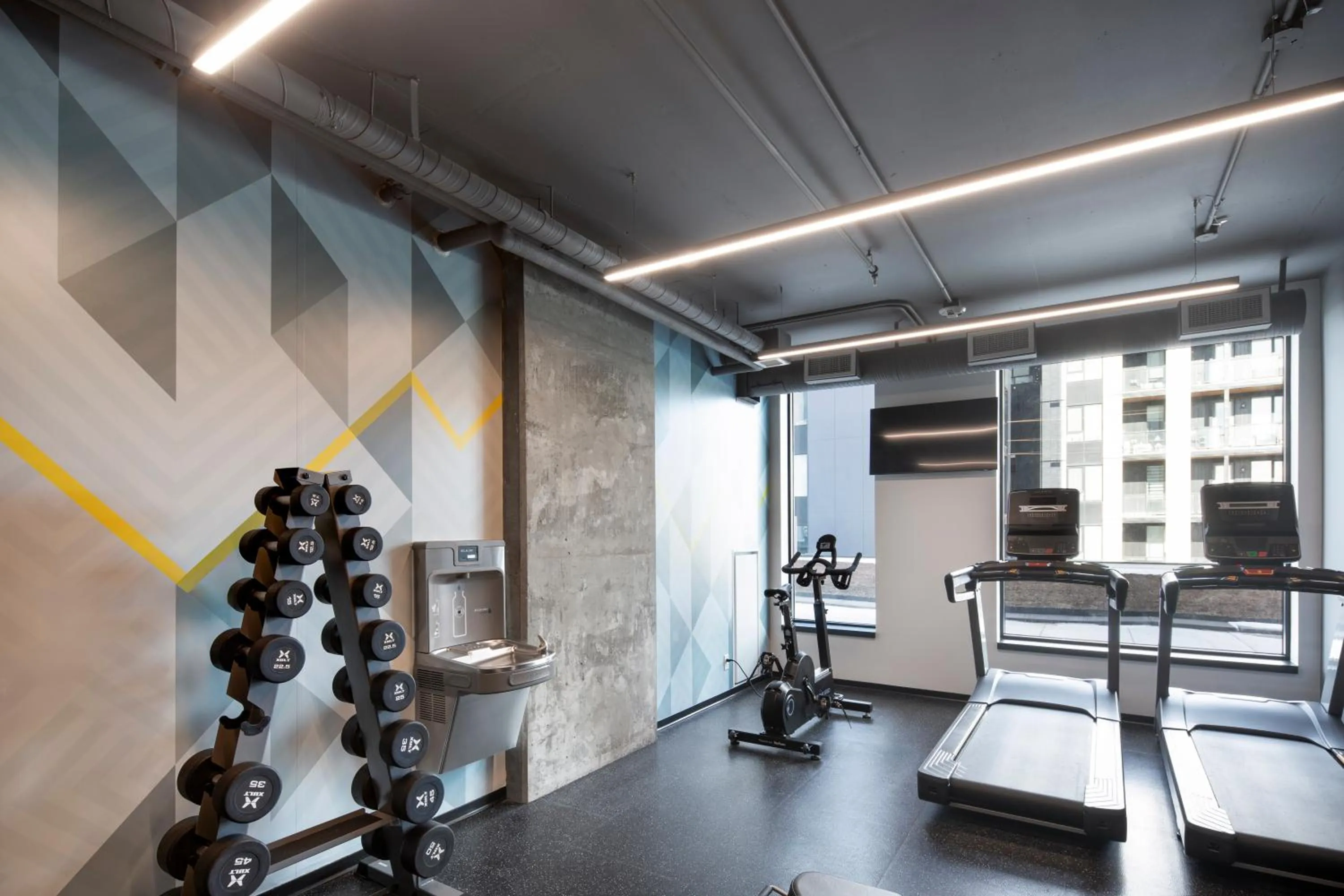 Fitness centre/facilities in Alt Hotel Calgary University District