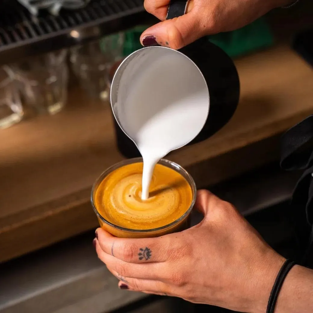 Restaurant/places to eat in Alt Hotel Calgary University District