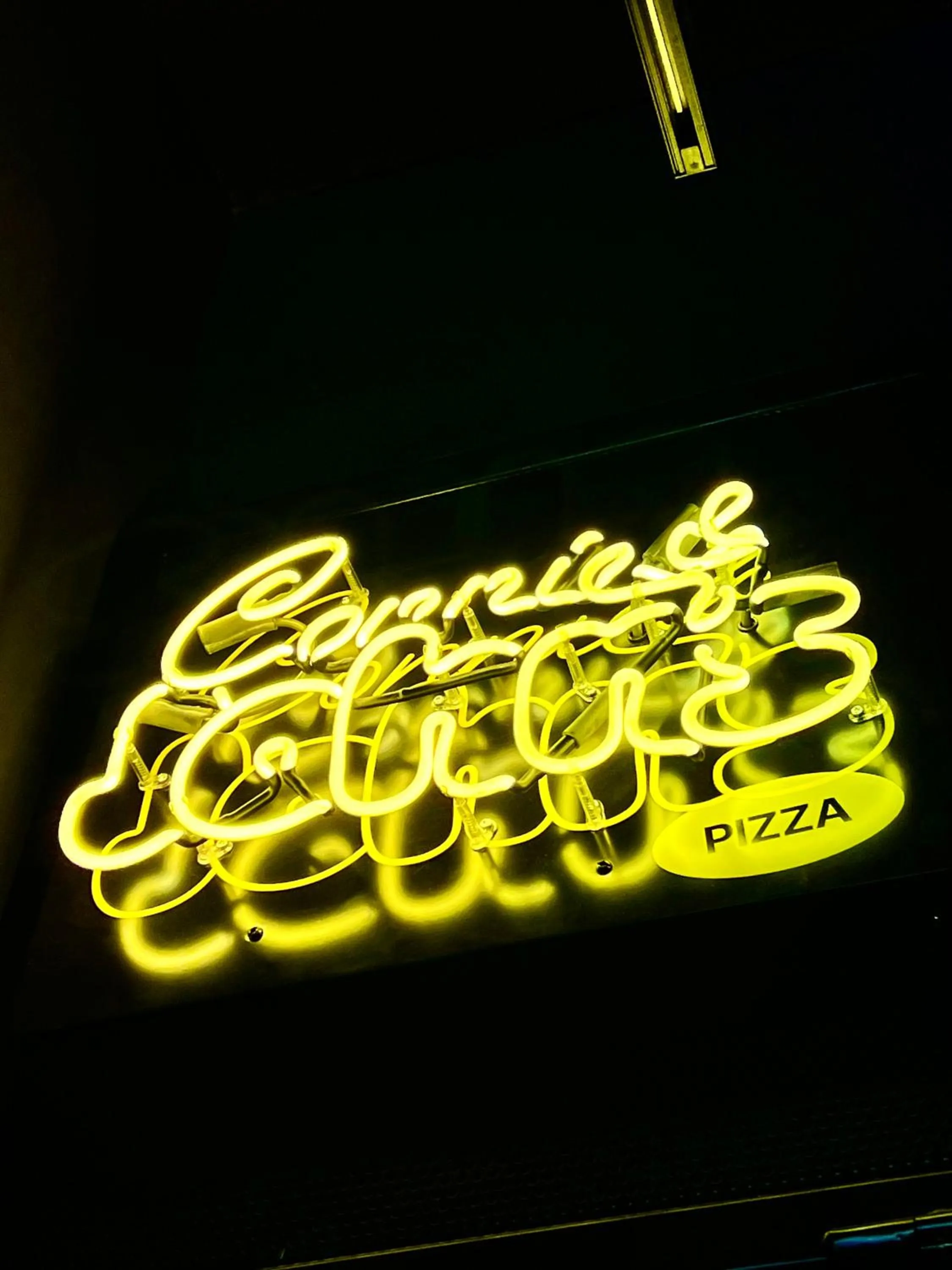 Restaurant/places to eat in Alt Hotel Calgary University District