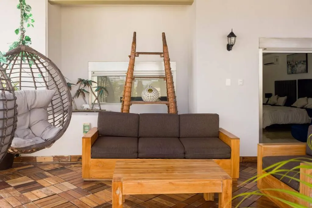 Balcony/Terrace in Hermoso Penthouse Rooftop con alberca