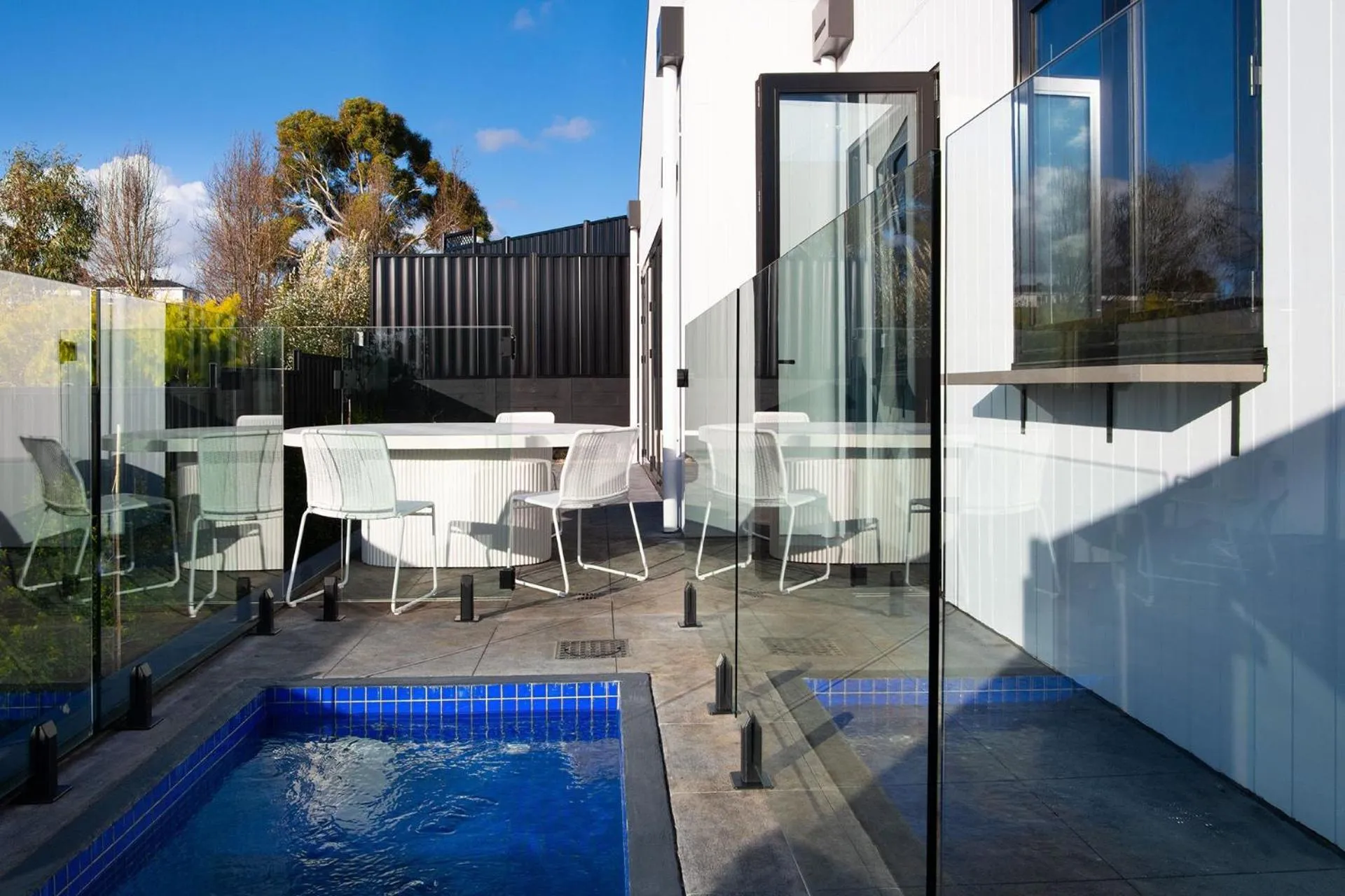 Scandi Haus- seamless design, modern luxury