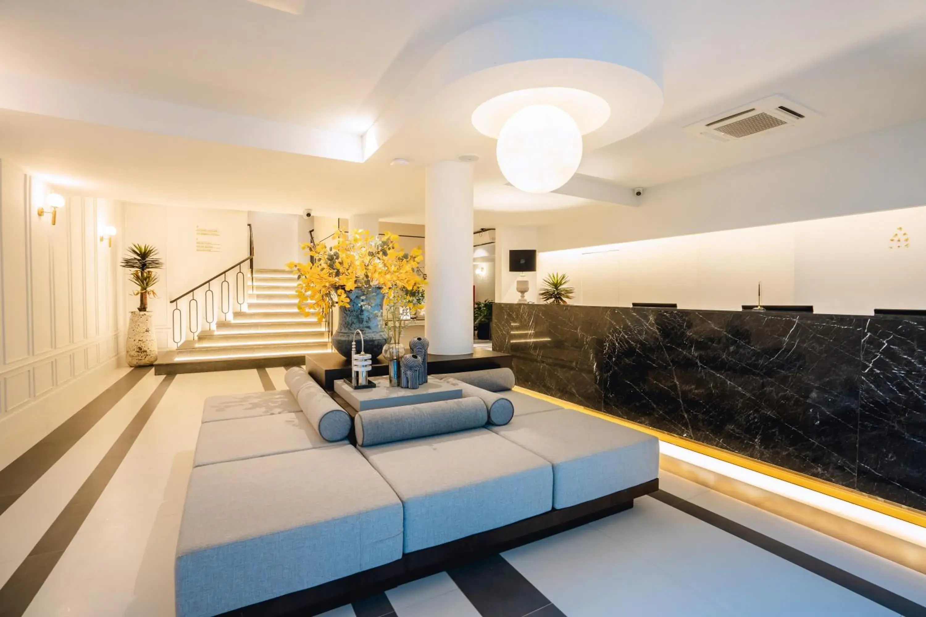 Lobby or reception in Bandalo Boutique Hotel - Patong Beach Road Lobby or reception in Bandalo Boutique Hotel - Patong Beach Road