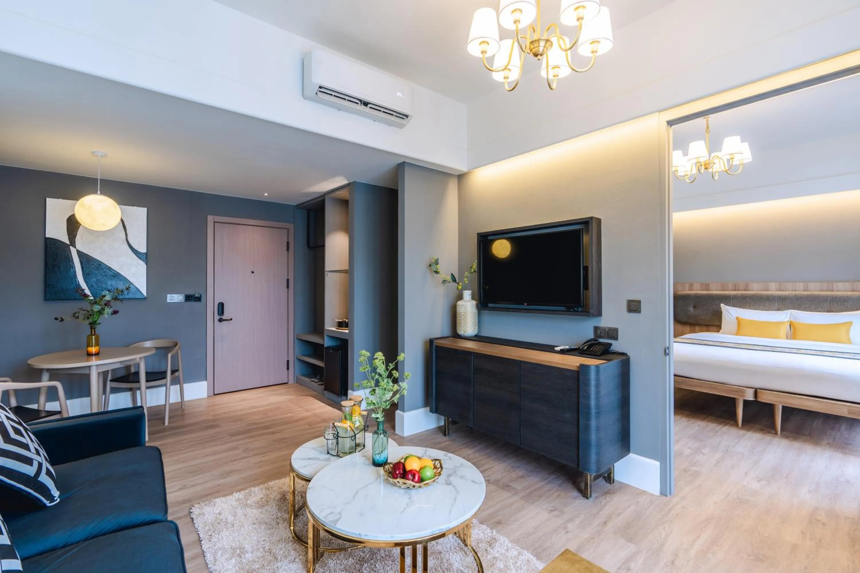 TV and multimedia, Bed in Bandalo Boutique Hotel - Patong Beach Road