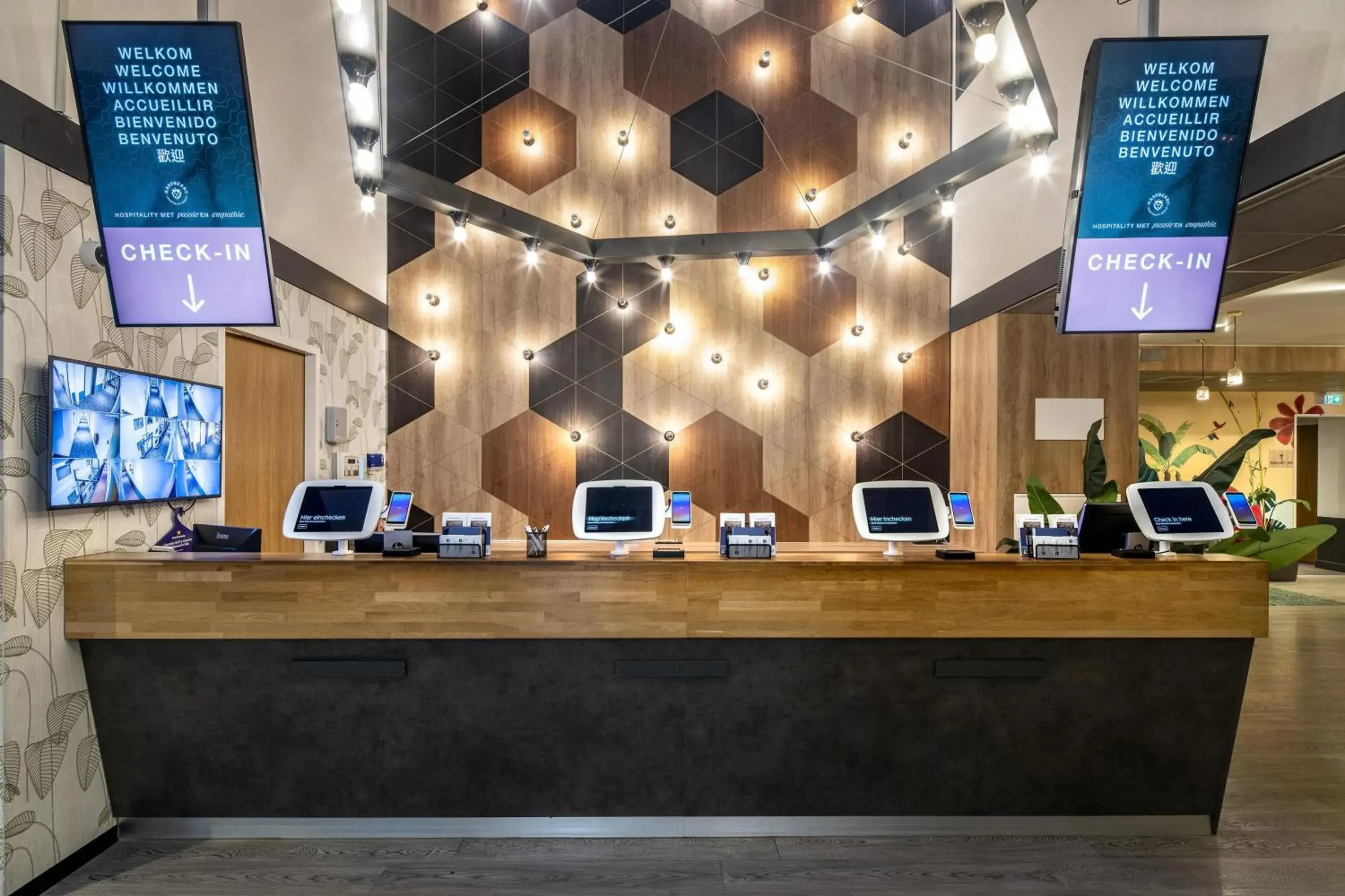 Lobby or reception in Best Western Amsterdam Lobby or reception in Best Western Amsterdam