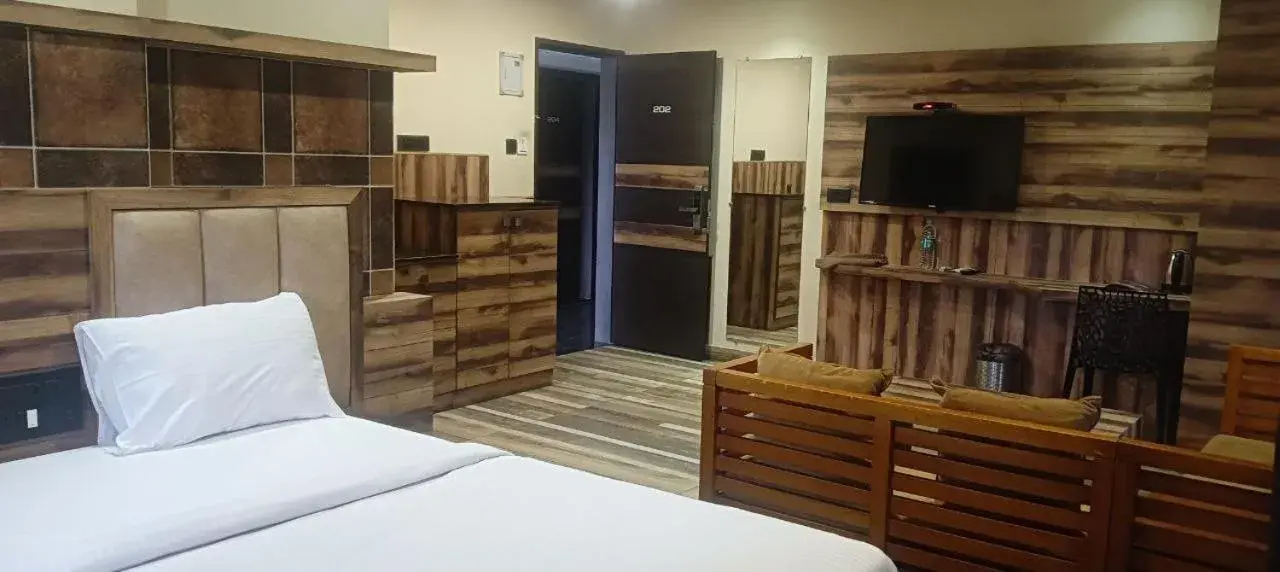 Photo of the whole room, Bed in Laxman Residency Photo of the whole room, Bed in Laxman Residency