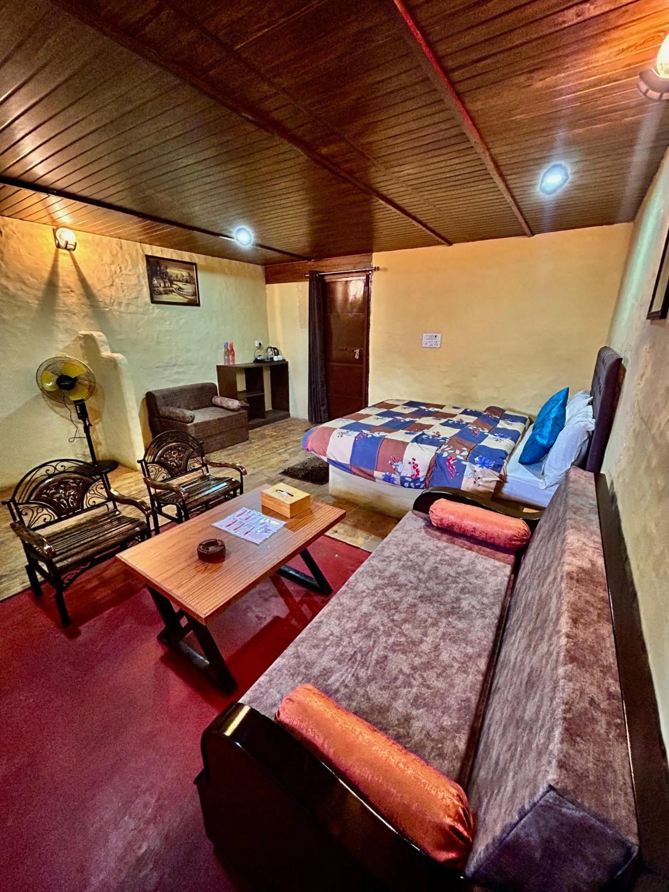 Bedroom, Bed in Kana Mud An Ethnic Village Resort - Beautiful View of Gangotri Mountains