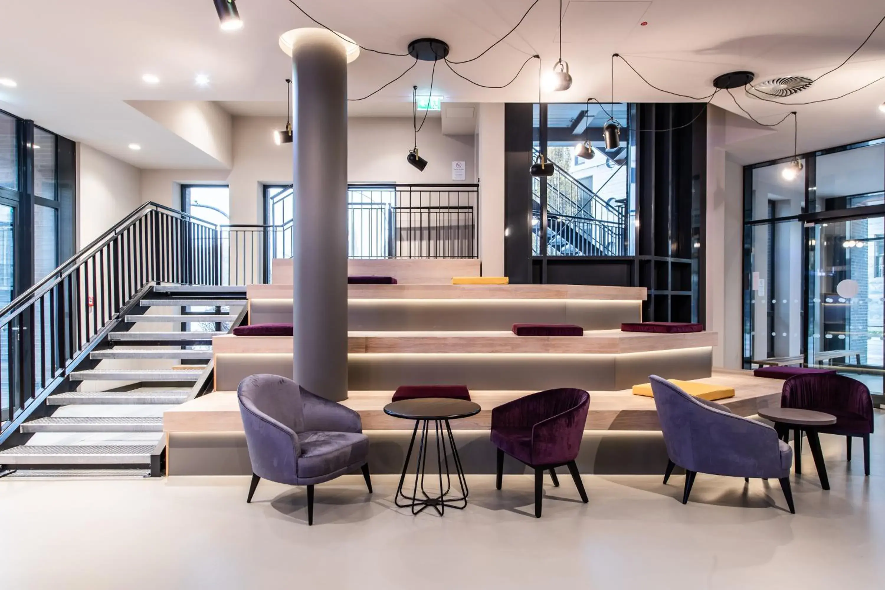 Lounge or bar in Premier Inn Hamburg St. Pauli Lounge or bar in Premier Inn Hamburg St. Pauli