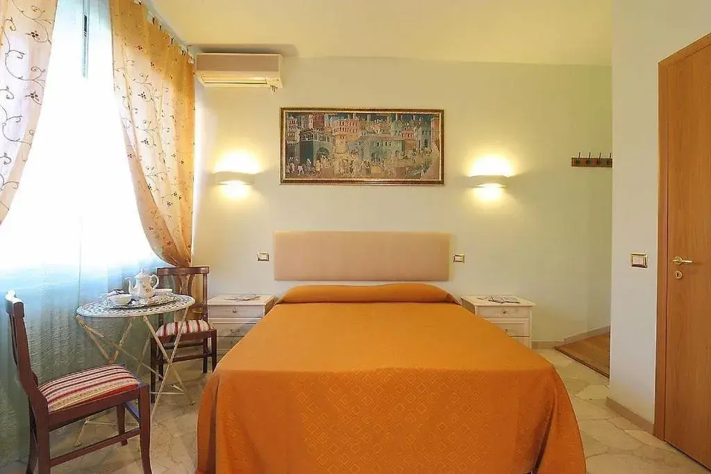 Bed in Arcadia GuestHouse Bed in Arcadia GuestHouse