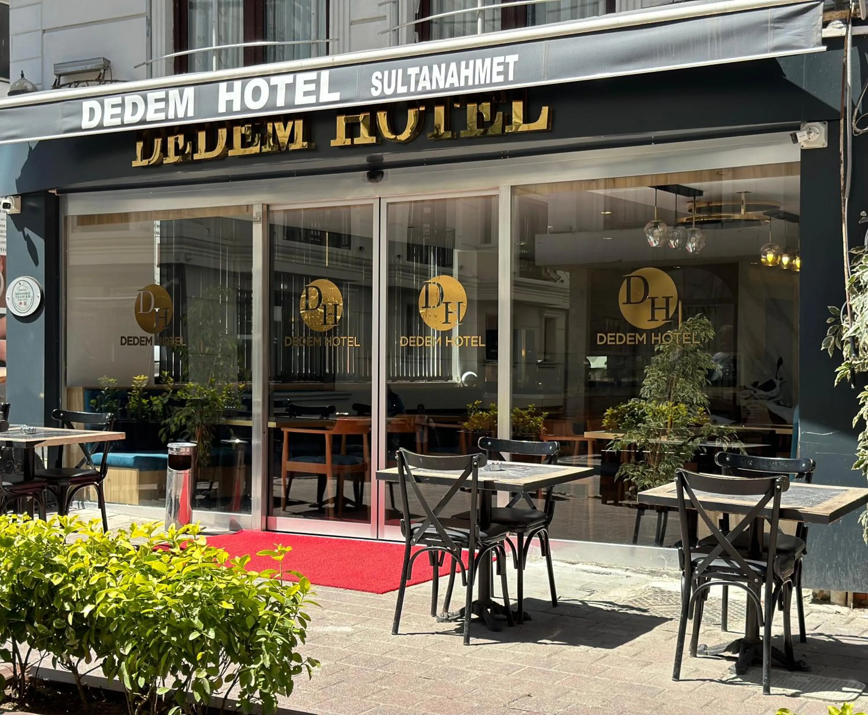 Facade/entrance in Boutique Dedem Hotel Sultanahmet