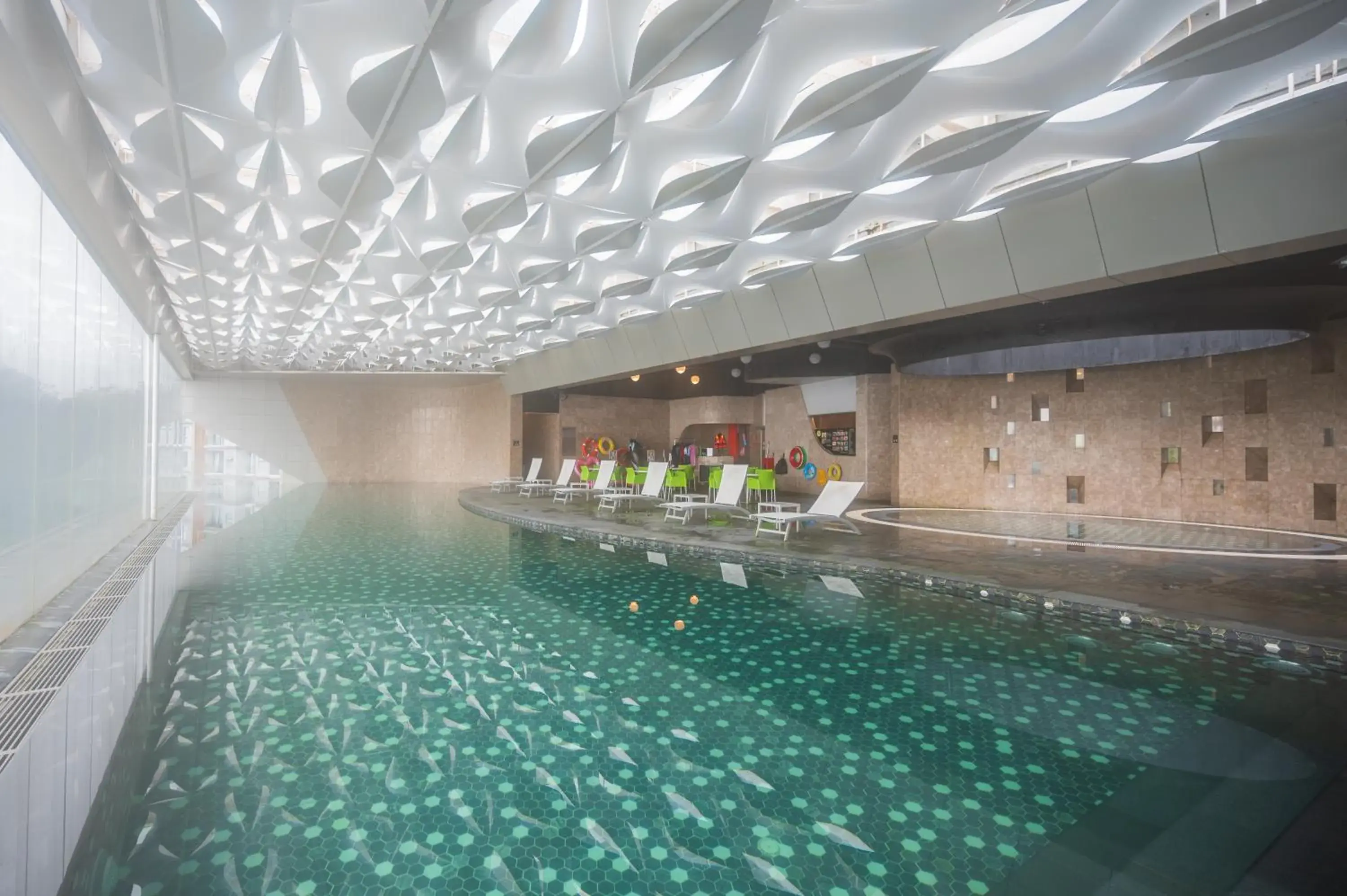 Swimming pool in Genting Grandeur Suite - Ion D'elemen Swimming pool in Genting Grandeur Suite - Ion D'elemen