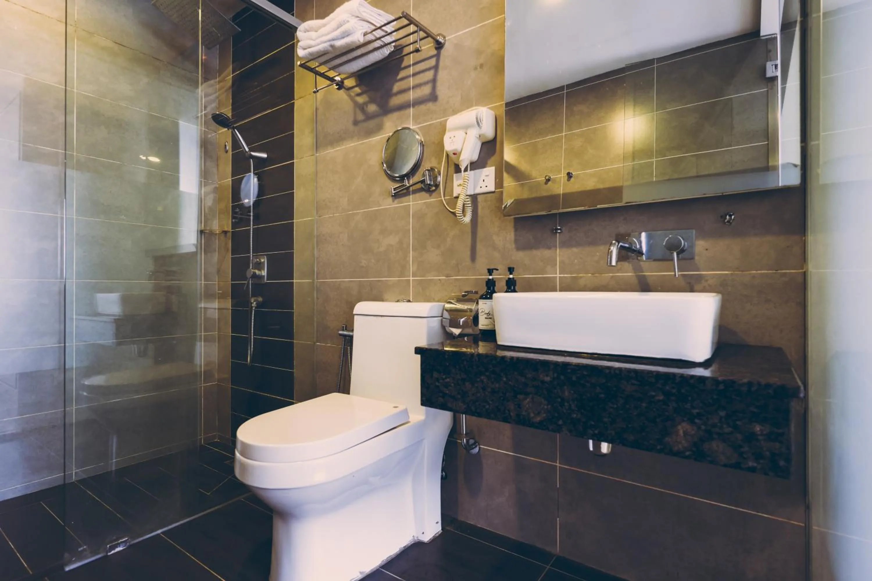 Genting Grandeur Suite - Ion D'elemen