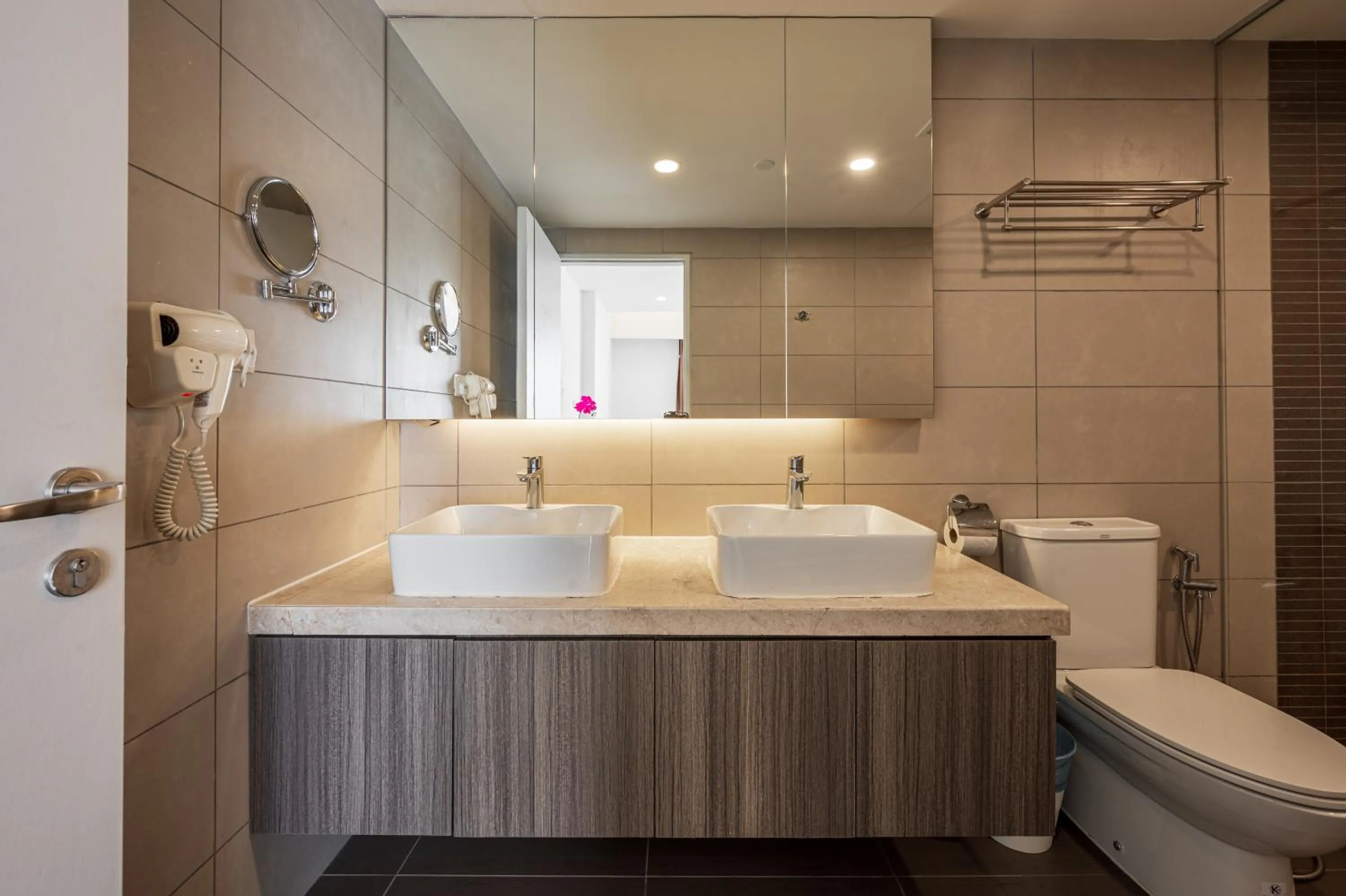 Genting Grandeur Suite - Ion D'elemen