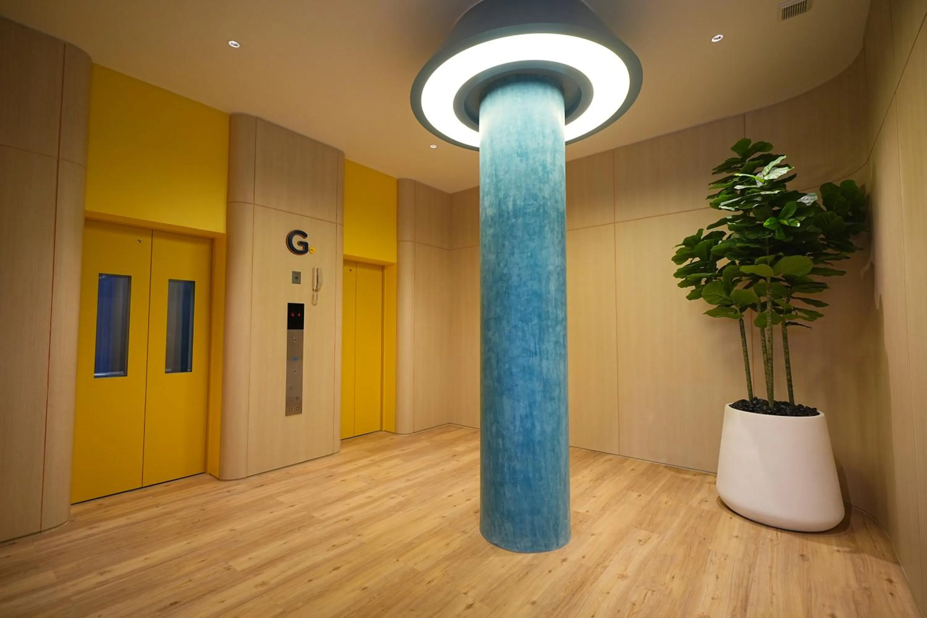 elevator in GO Hotel Si Racha at Central Si Racha