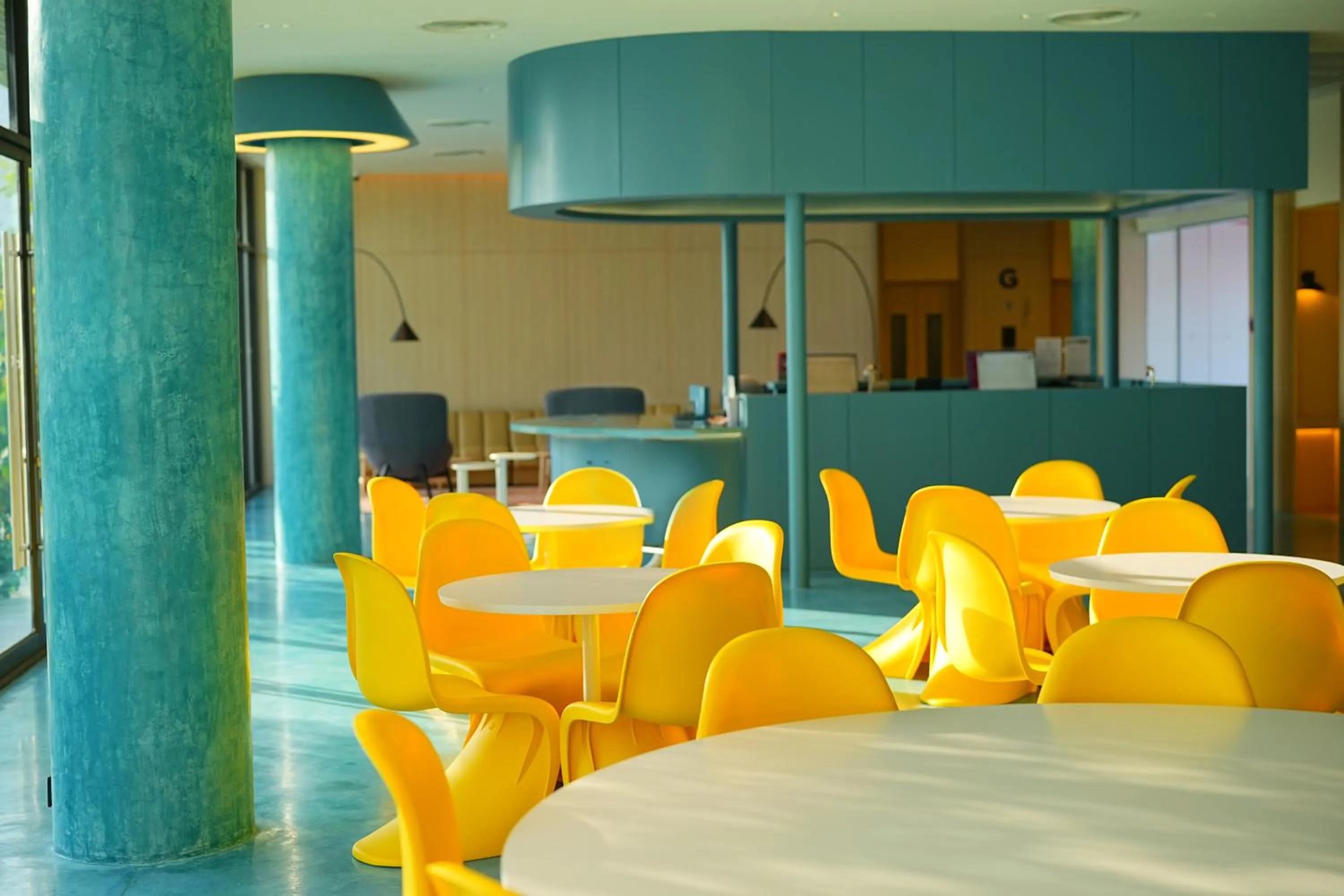 Lobby or reception in GO Hotel Si Racha at Central Si Racha