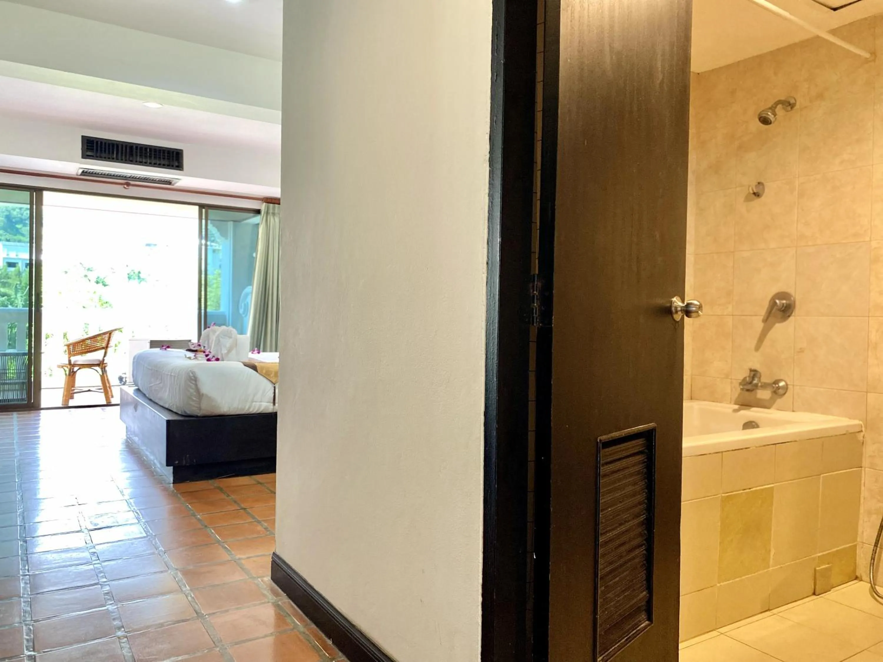 Photo of the whole room in H.R.K.Resort