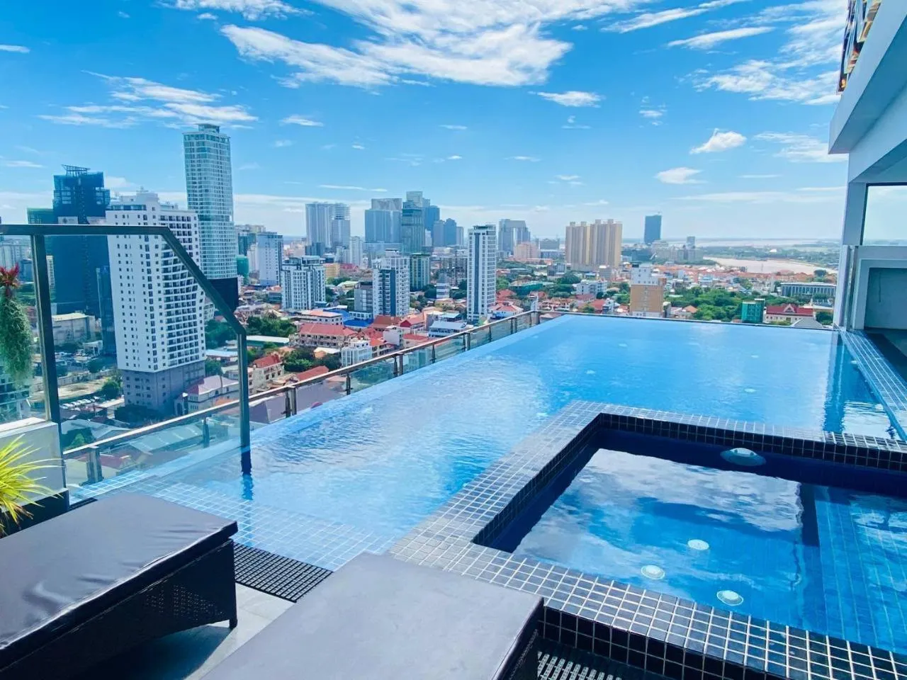 Hot Tub in Parc21 Luxury Boutique Hotel