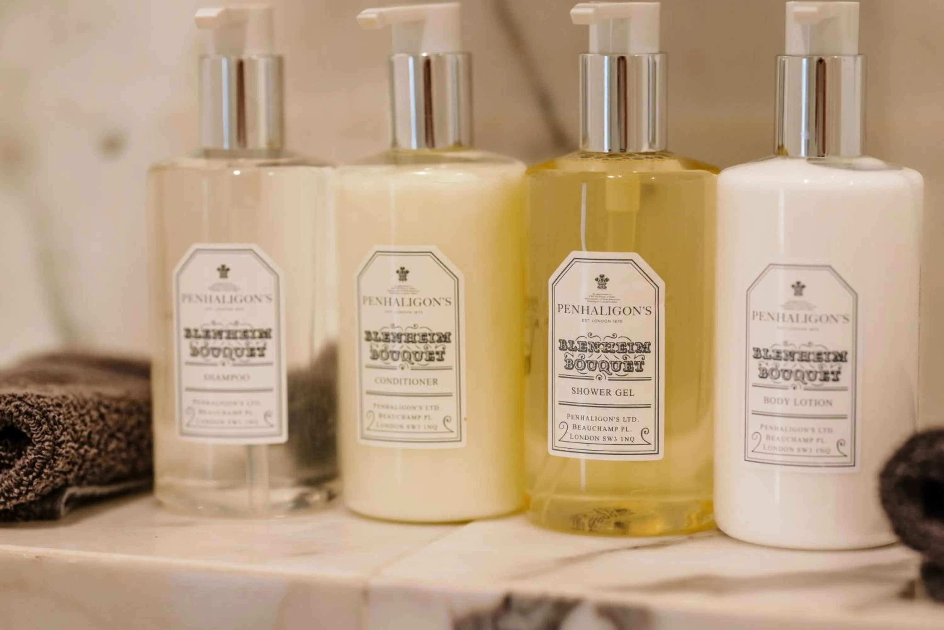 Bathroom in The Peacock at Rowsley