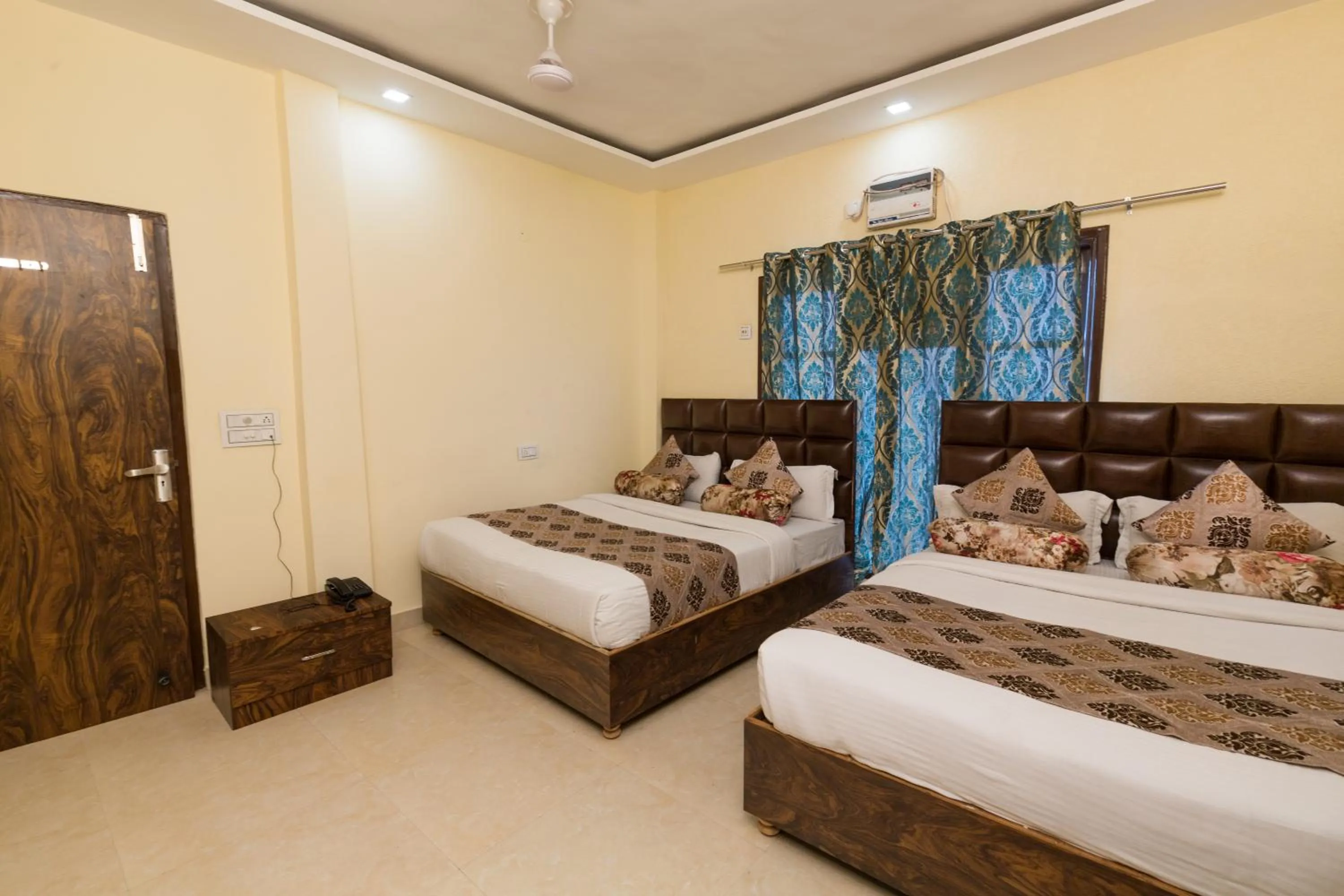 Photo of the whole room in The Nirvana By Urban Galaxy