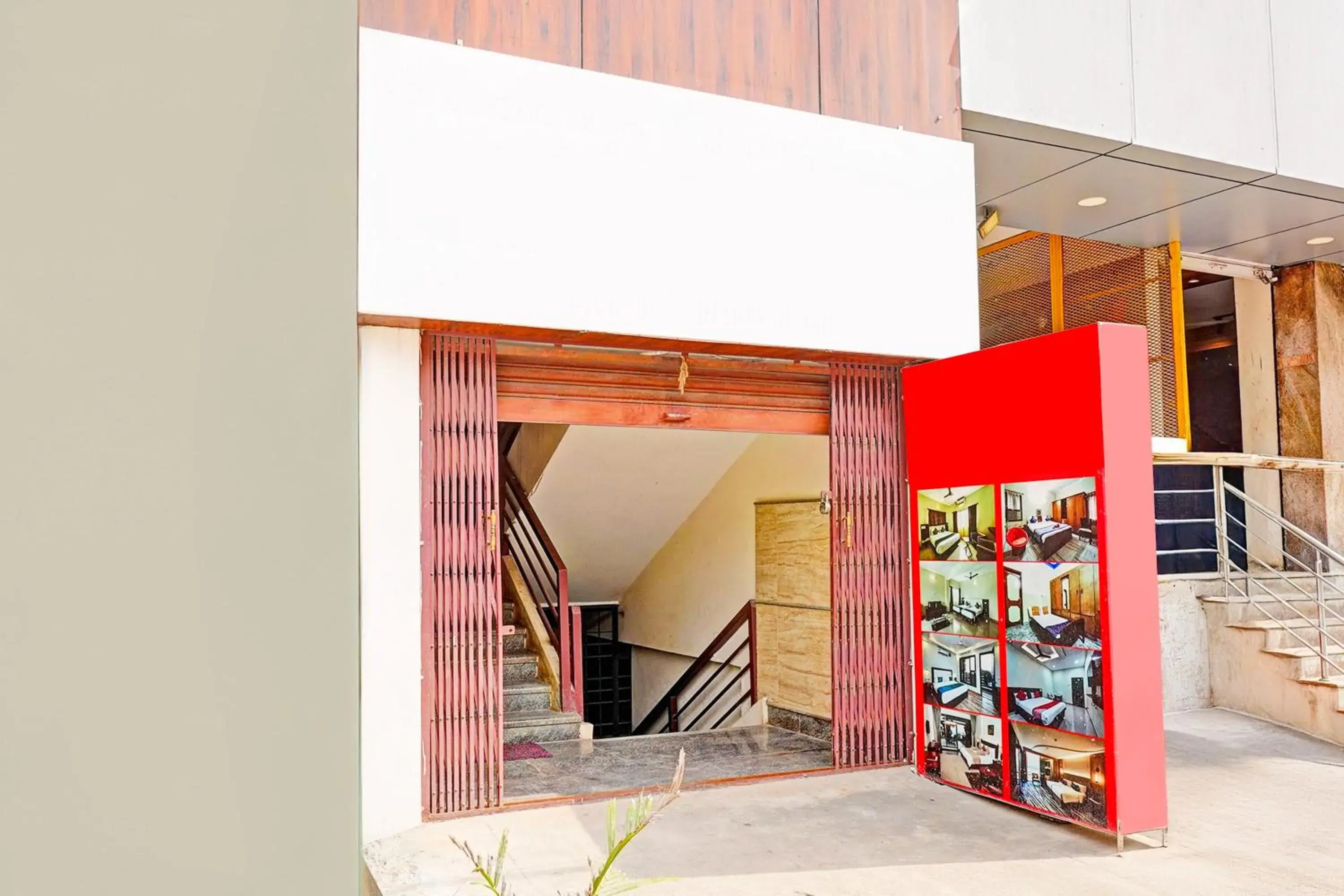 Facade/entrance in Super Hotel O Srigandhakavalu formerly Chamundeshwari Lodging Facade/entrance in Super Hotel O Srigandhakavalu formerly Chamundeshwari Lodging