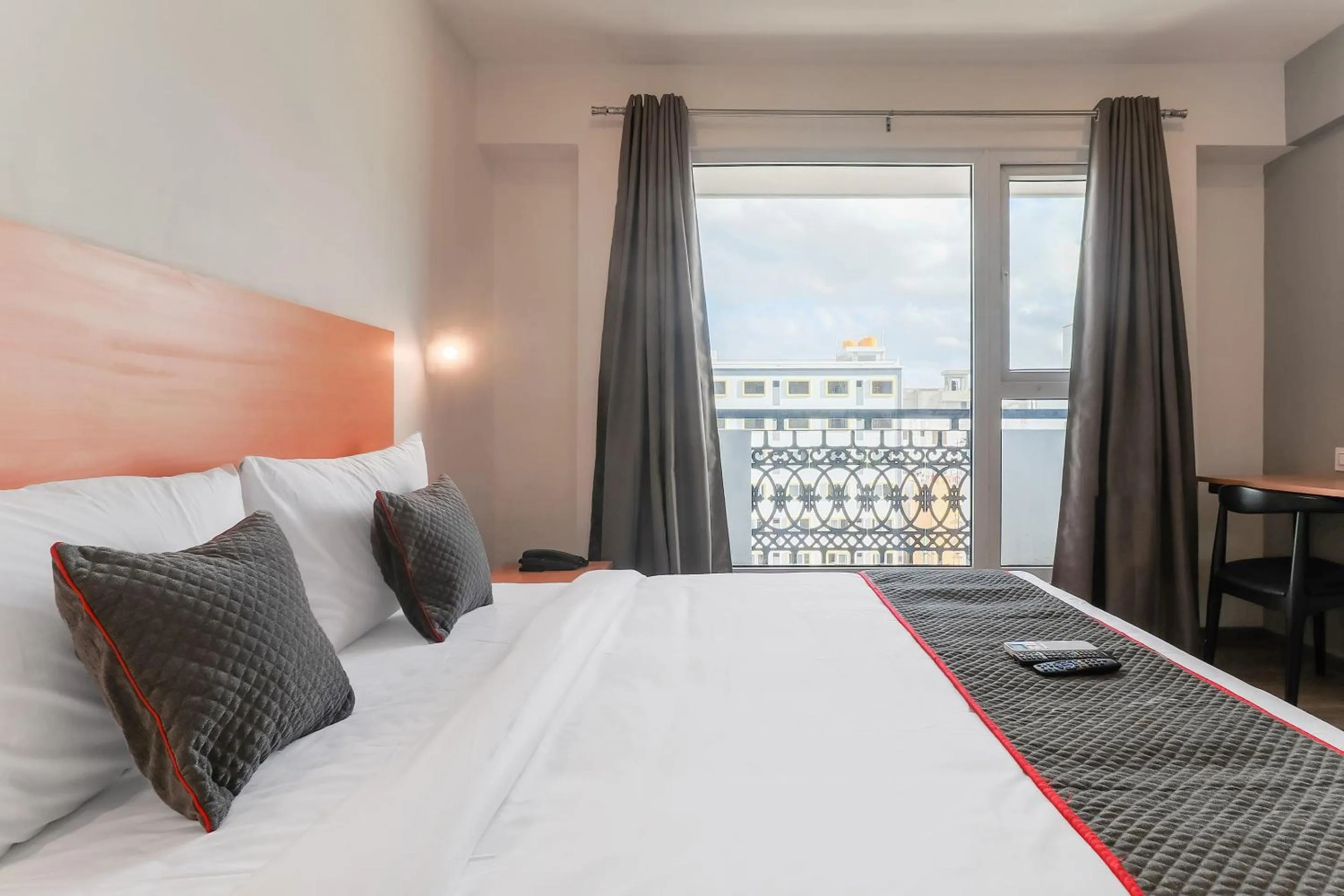 Bedroom, Bed in Super Townhouse Reva College University