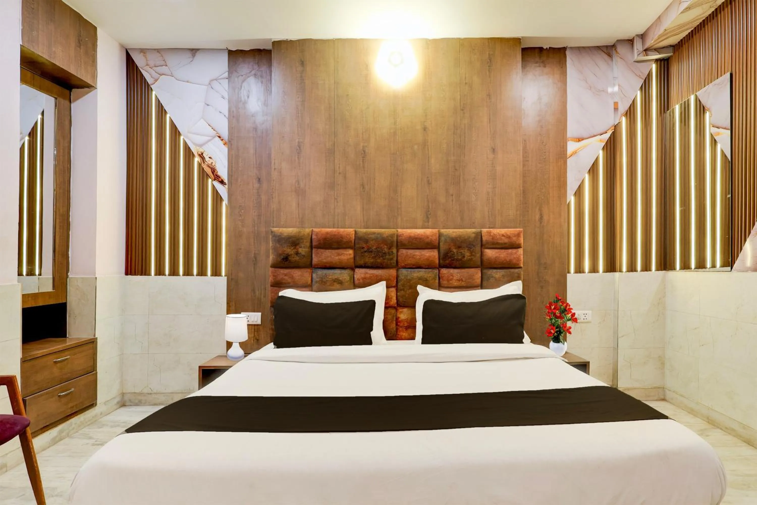 Bedroom, Bed in Super Hotel O Alipur Narela