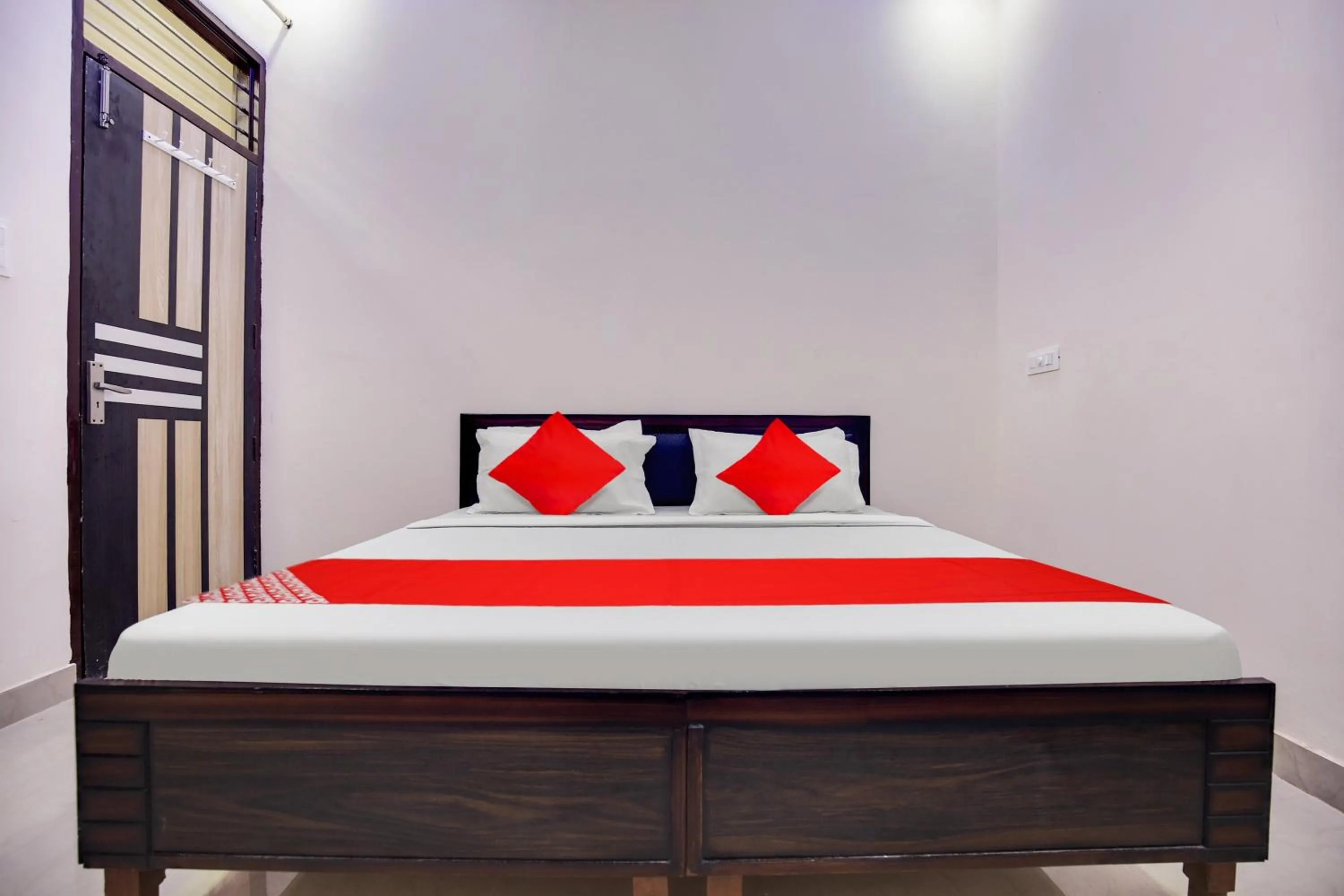 Bedroom, Bed in Hotel O GH Residency