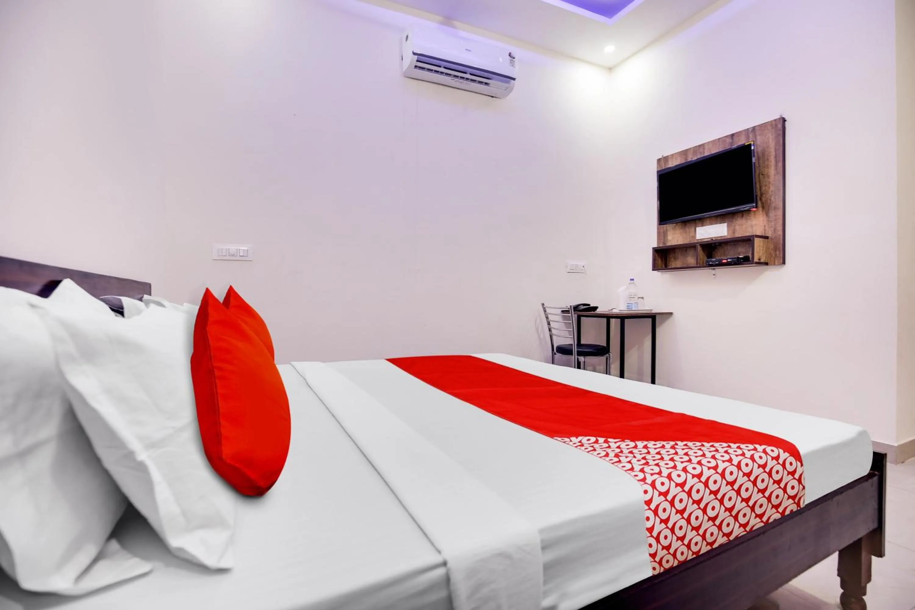 Lobby or reception, Bed in Hotel O GH Residency