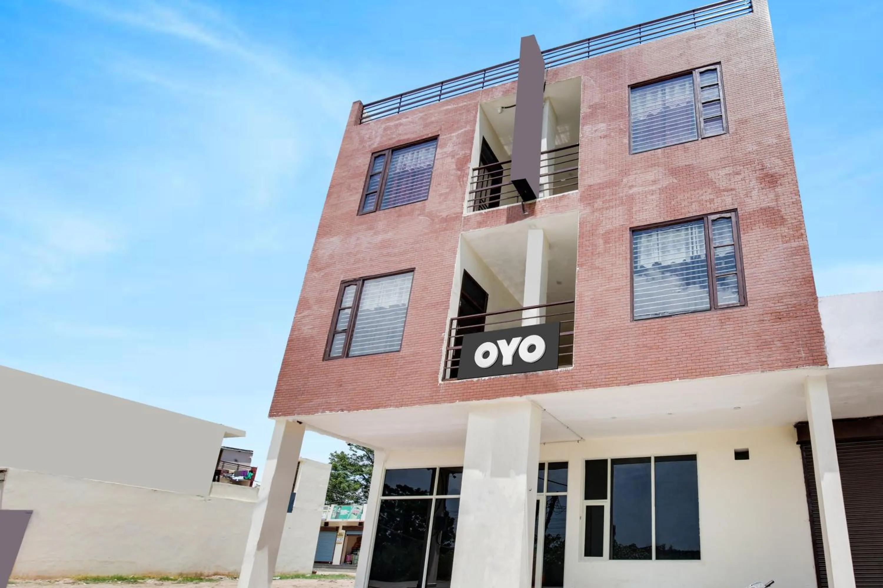 Facade/entrance in Hotel O GH Residency