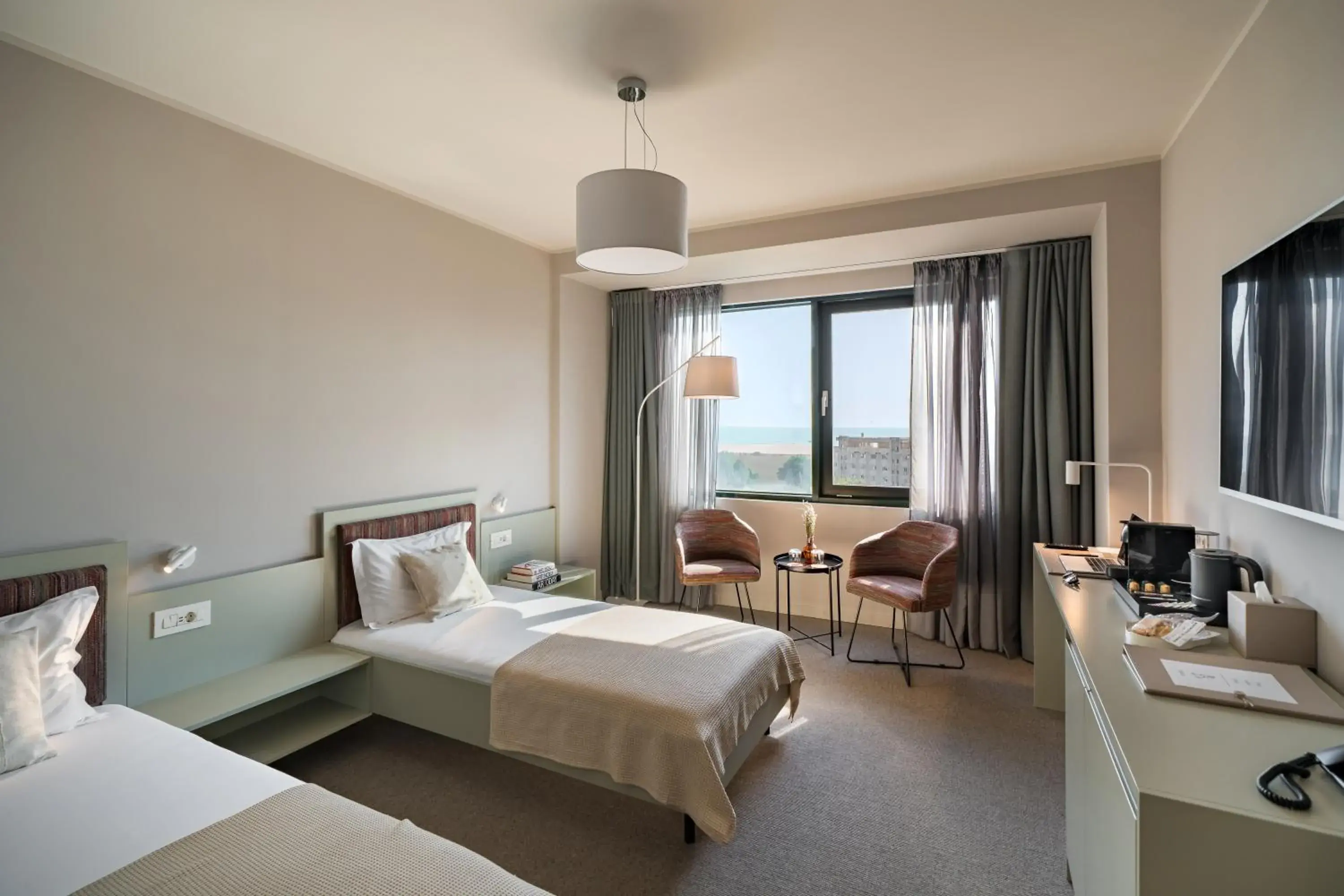 Deluxe Twin Room - single occupancy in Millennium Hub & Hotel Deluxe Twin Room - single occupancy in Millennium Hub & Hotel