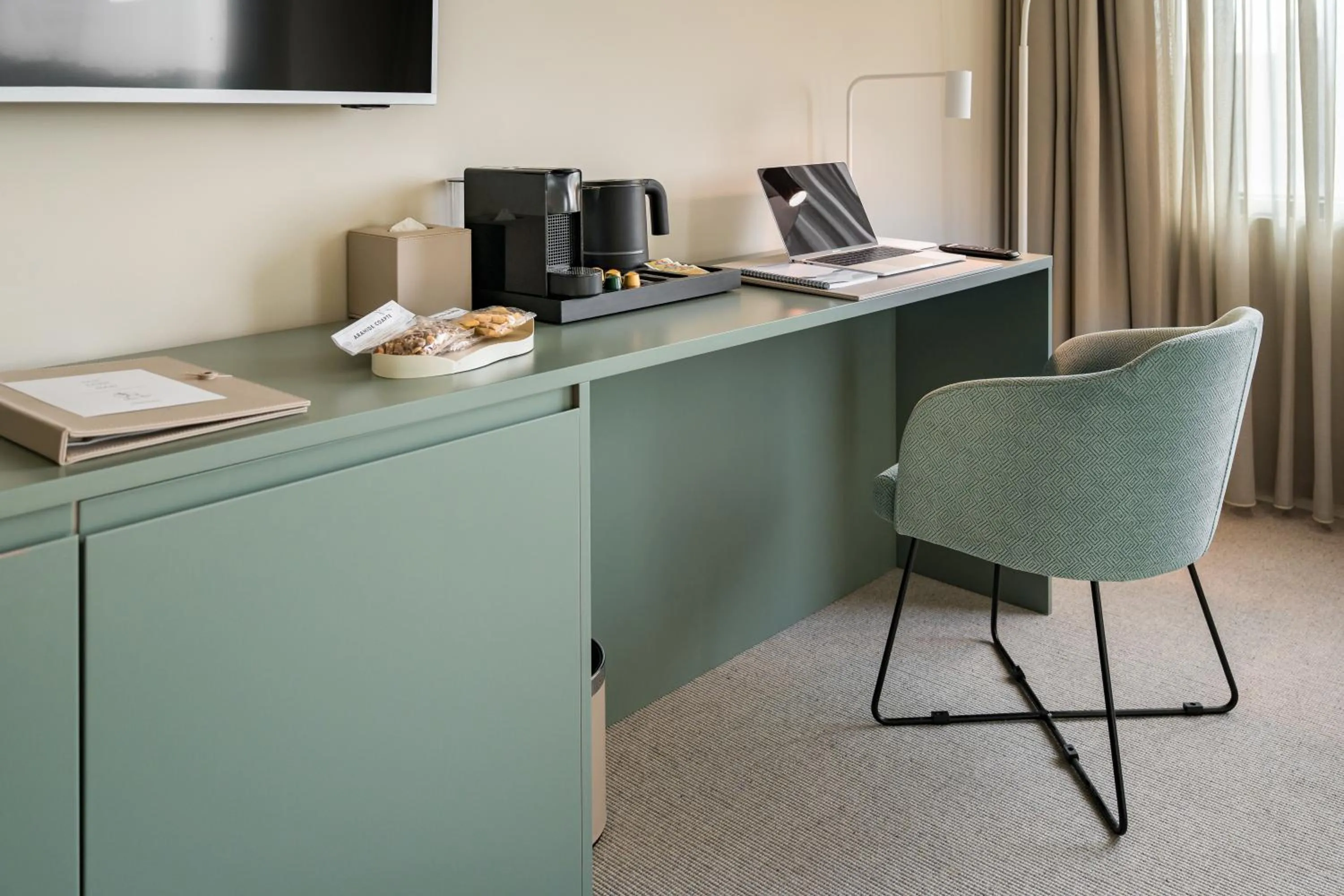 TV and multimedia in Millennium Hub & Hotel