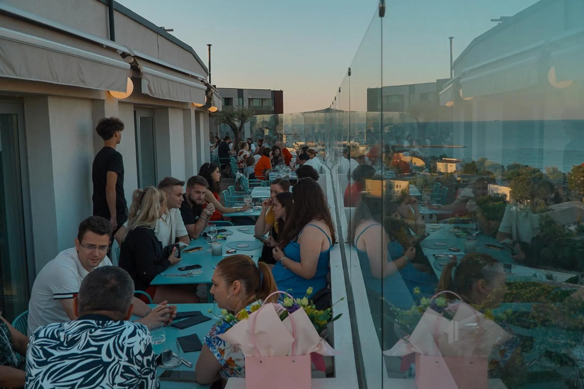 Restaurant/places to eat in Millennium Hub & Hotel