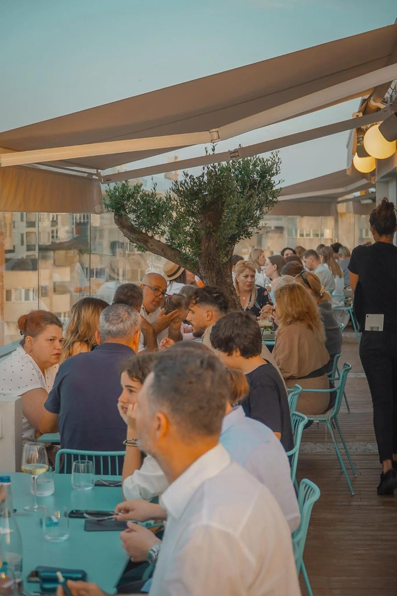 Restaurant/places to eat in Millennium Hub & Hotel