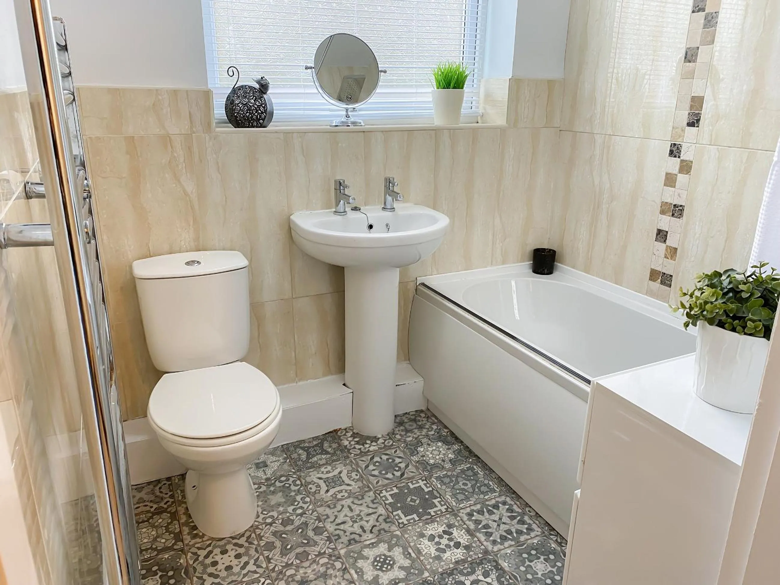 Property building in Belle View - 26645