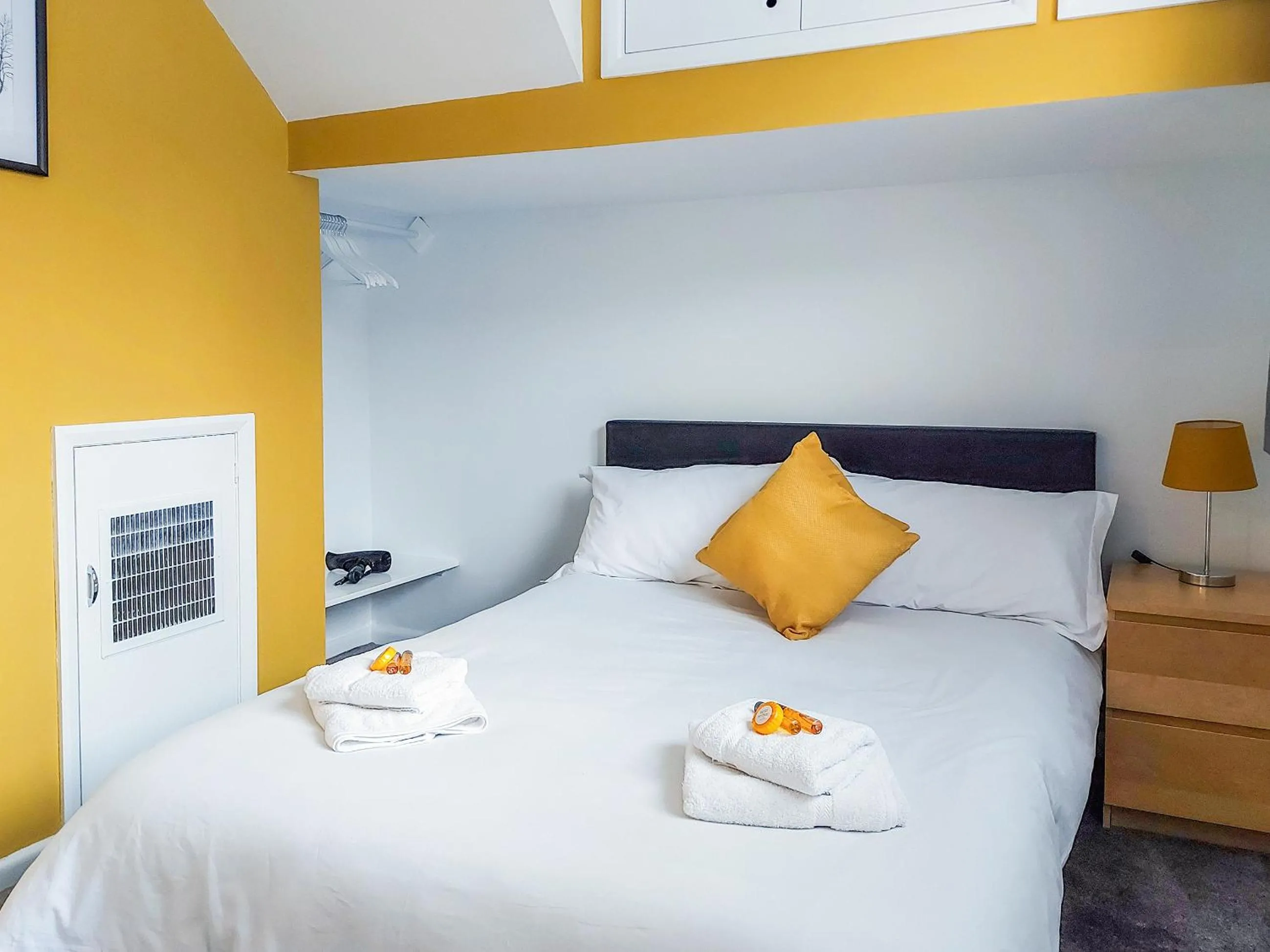 Property building, Bed in Belle View - 26645