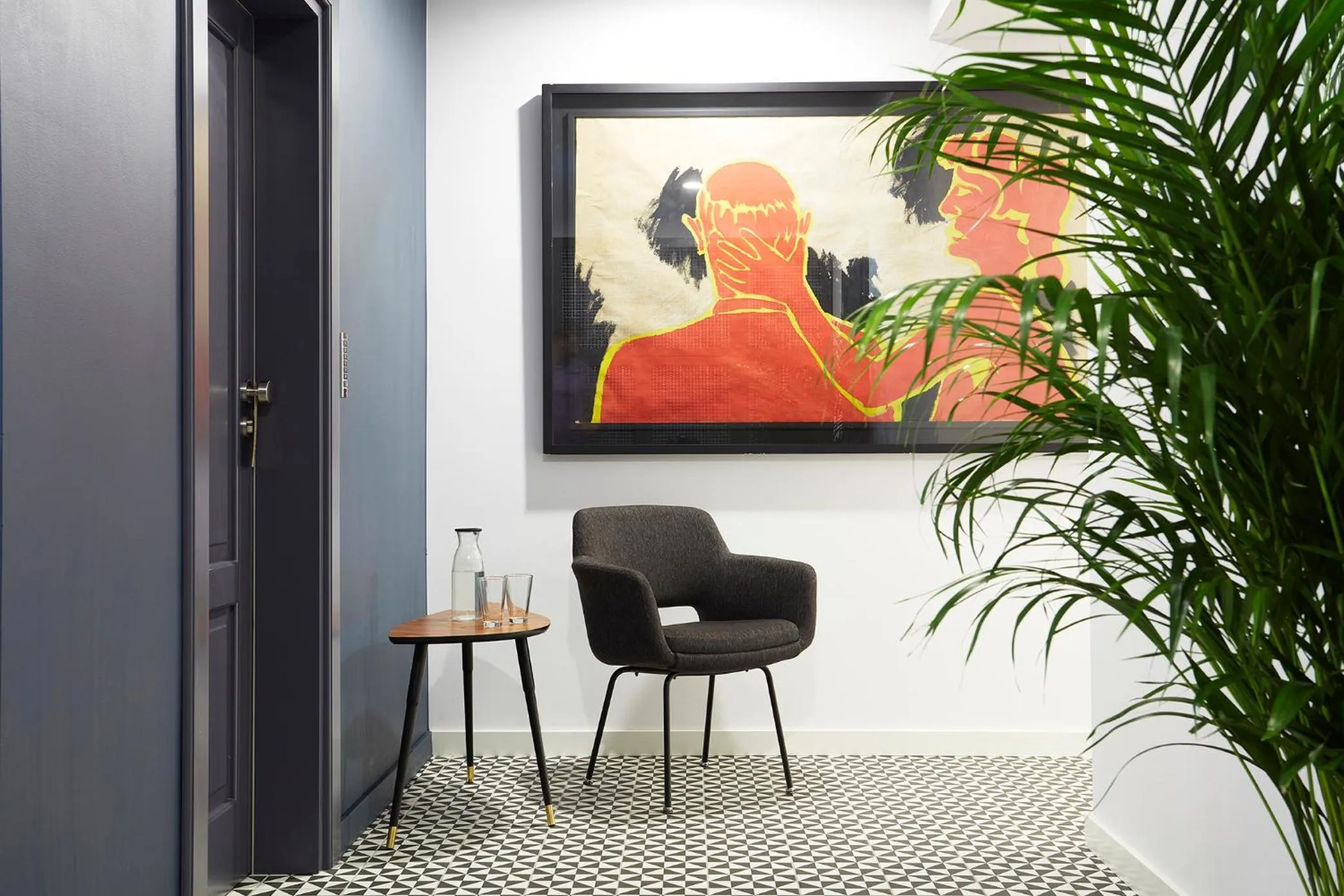 Decorative detail in Bez Kantów Art Rooms