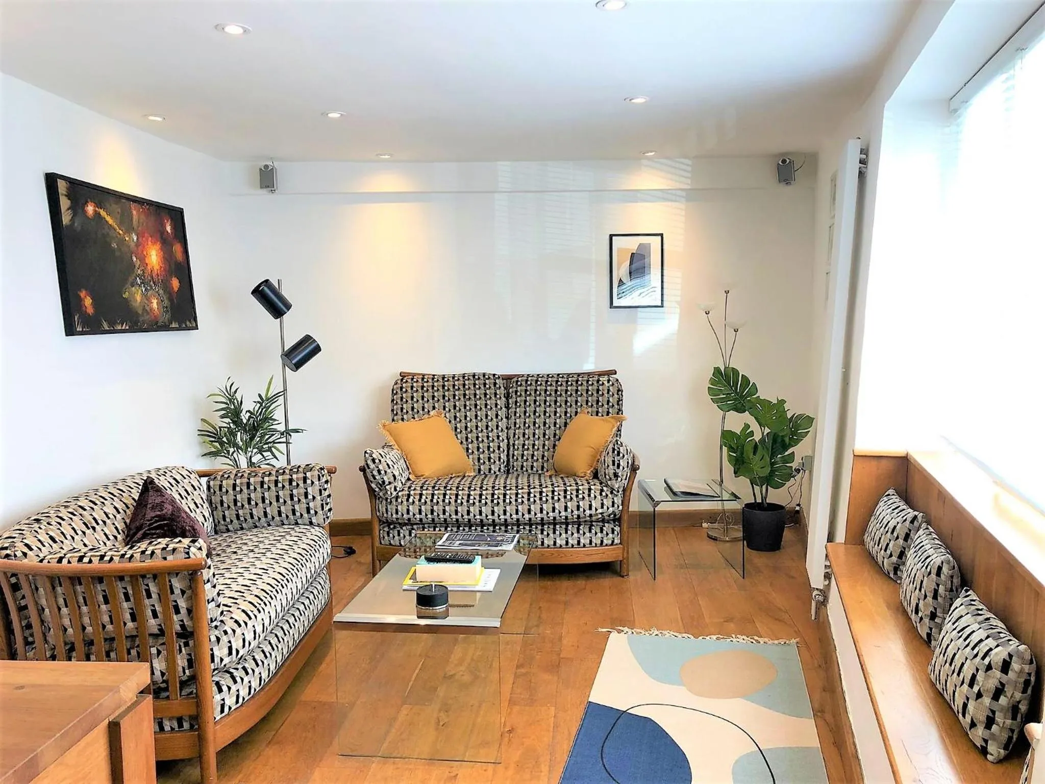 Prime Location! Detached Clifton Home with Parking