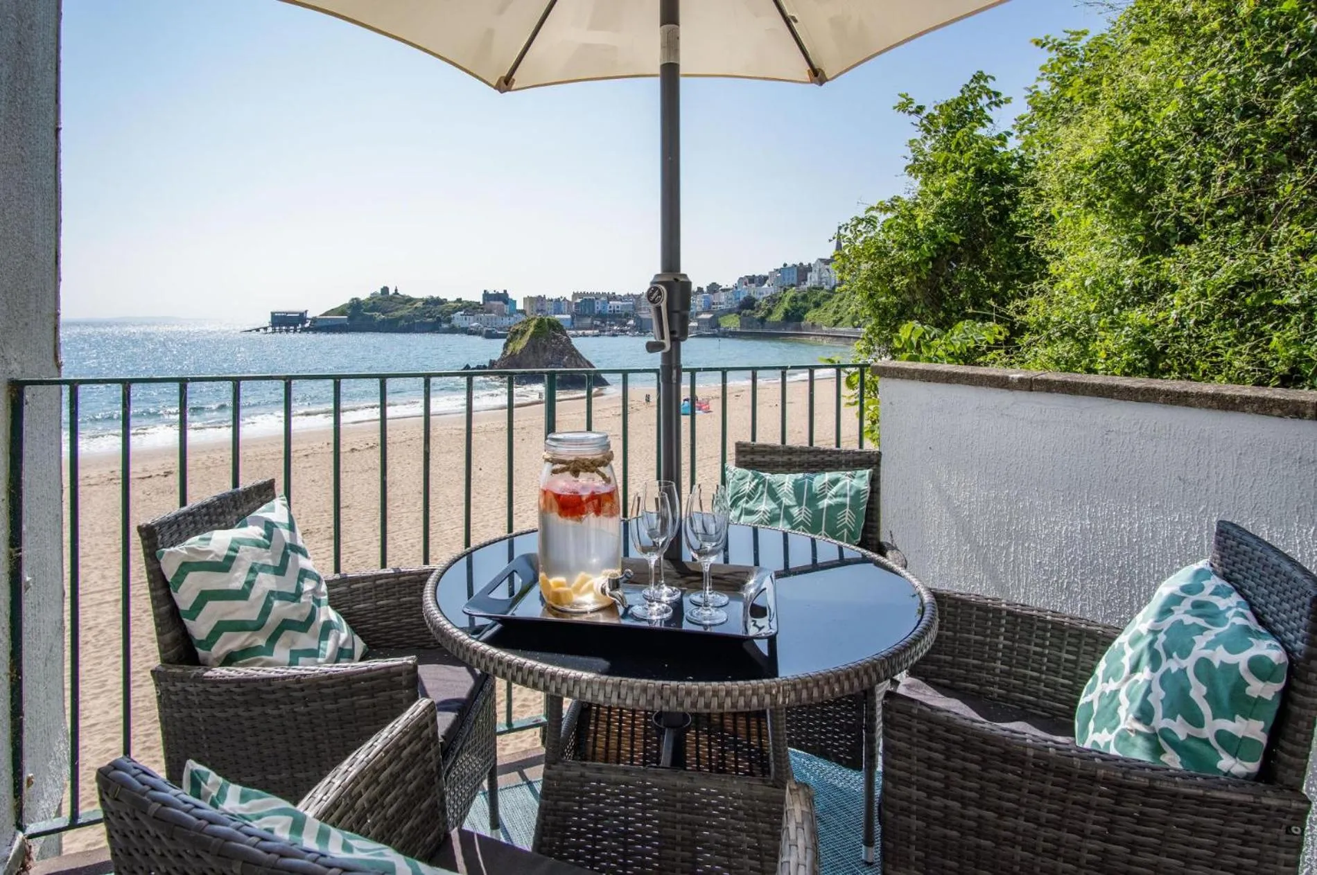 The Sand Castle - 2 Bedroom Apartment - Tenby