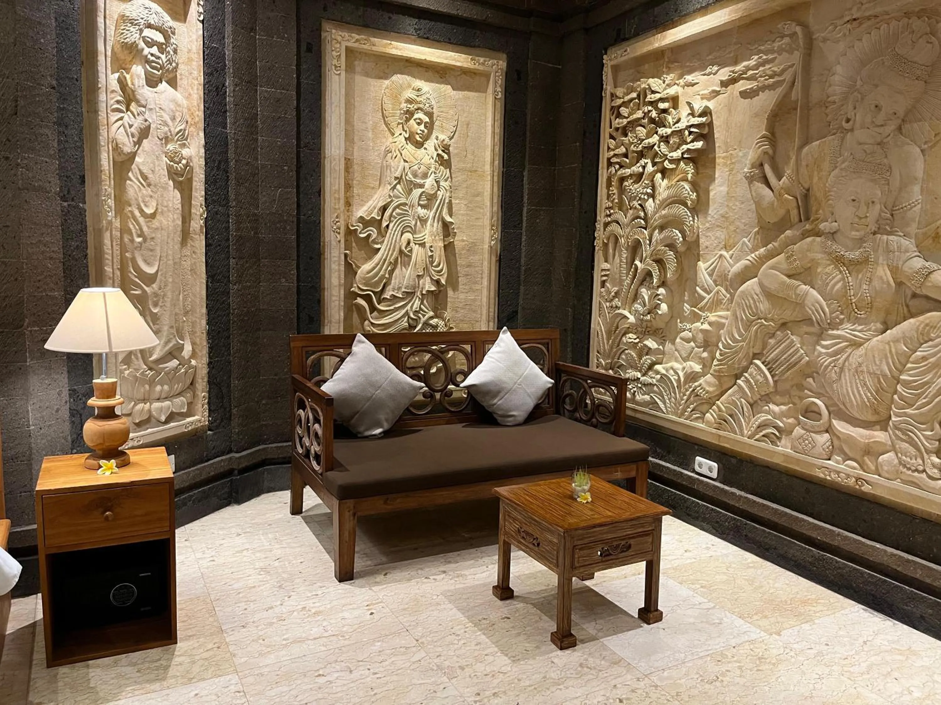 Seating area in Arbathu Villa Ubud