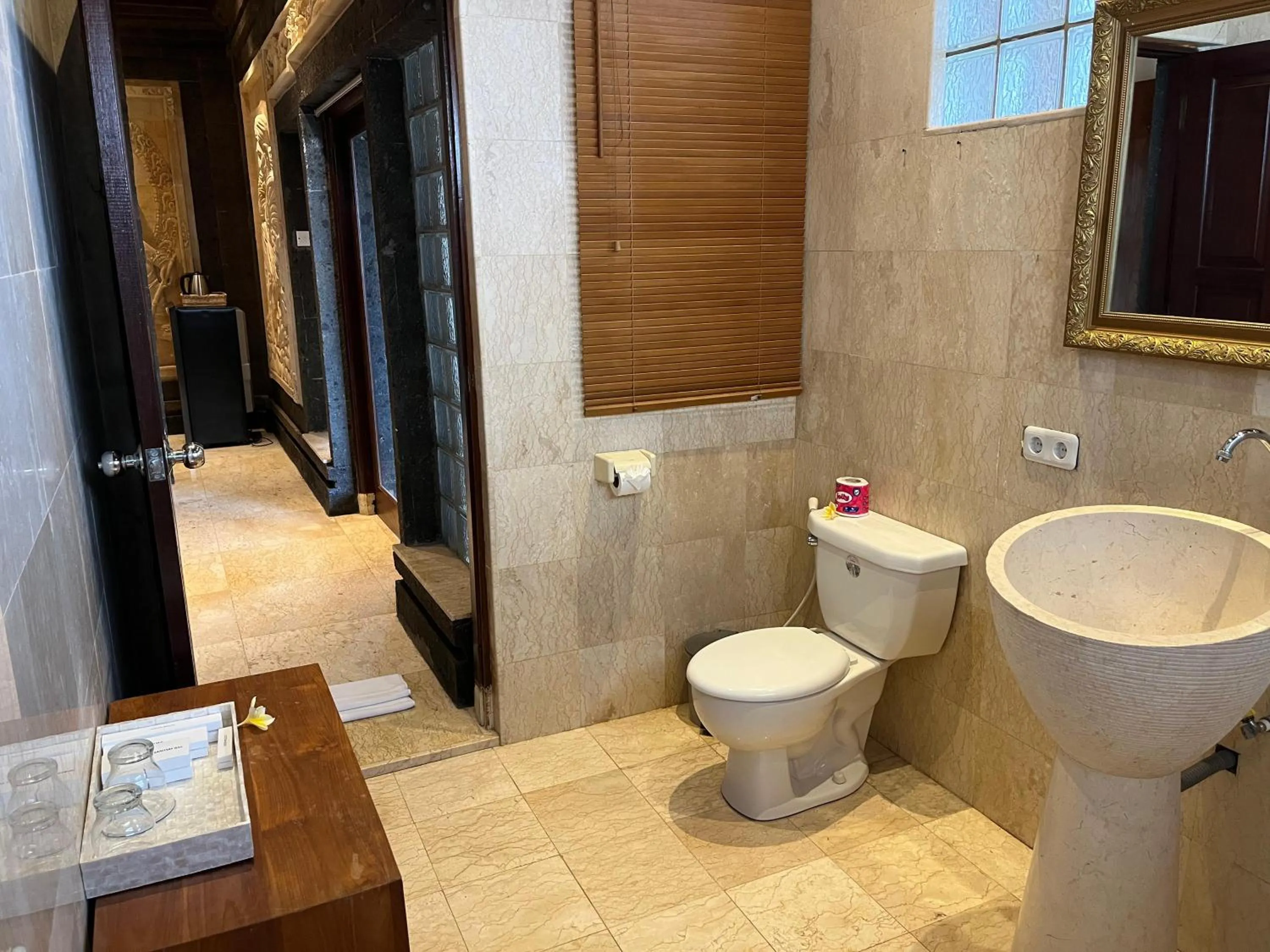 Toilet in Arbathu Villa Ubud