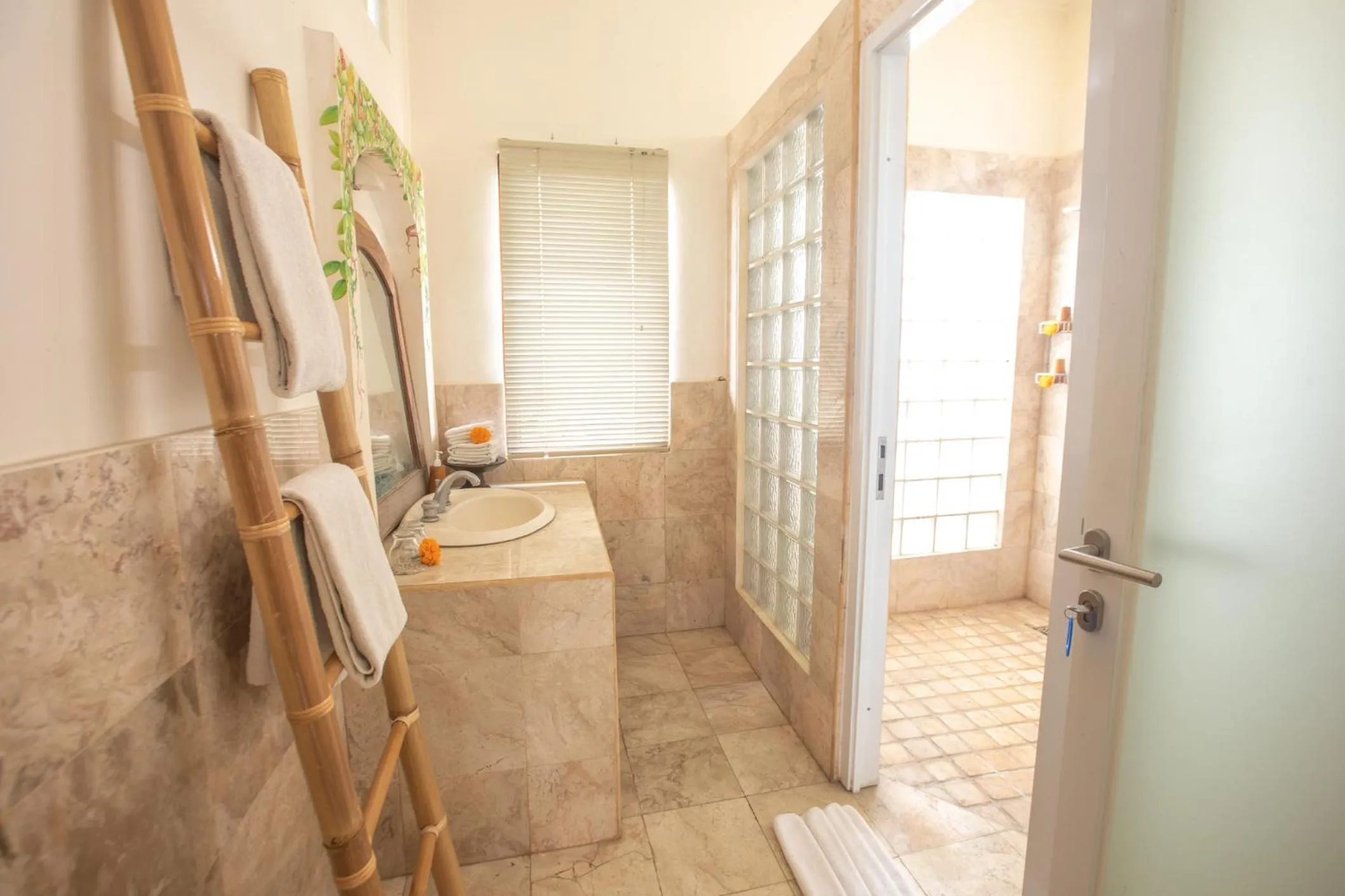 Toilet in Arbathu Villa Ubud